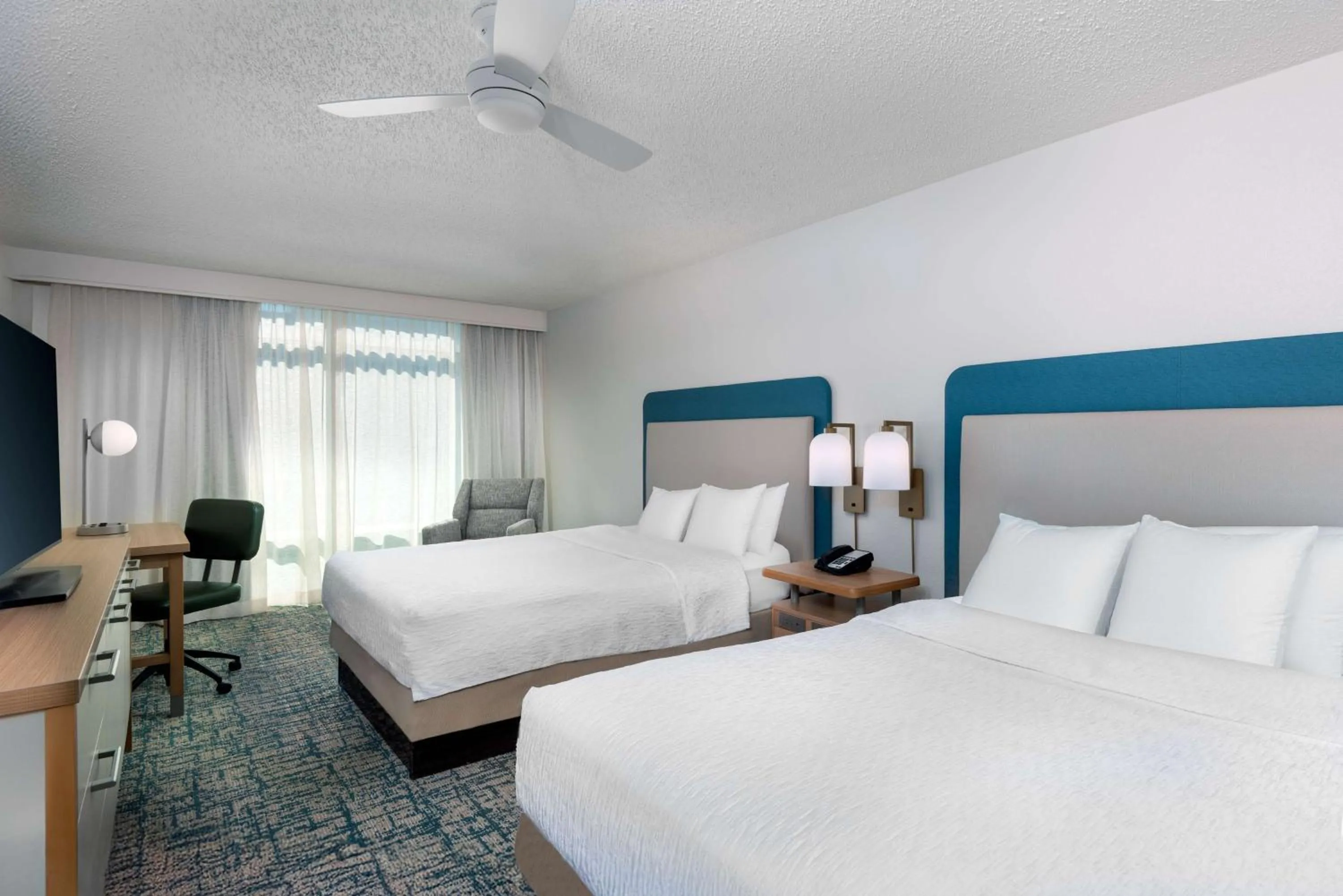 Bed in Homewood Suites by Hilton Tampa Airport - Westshore