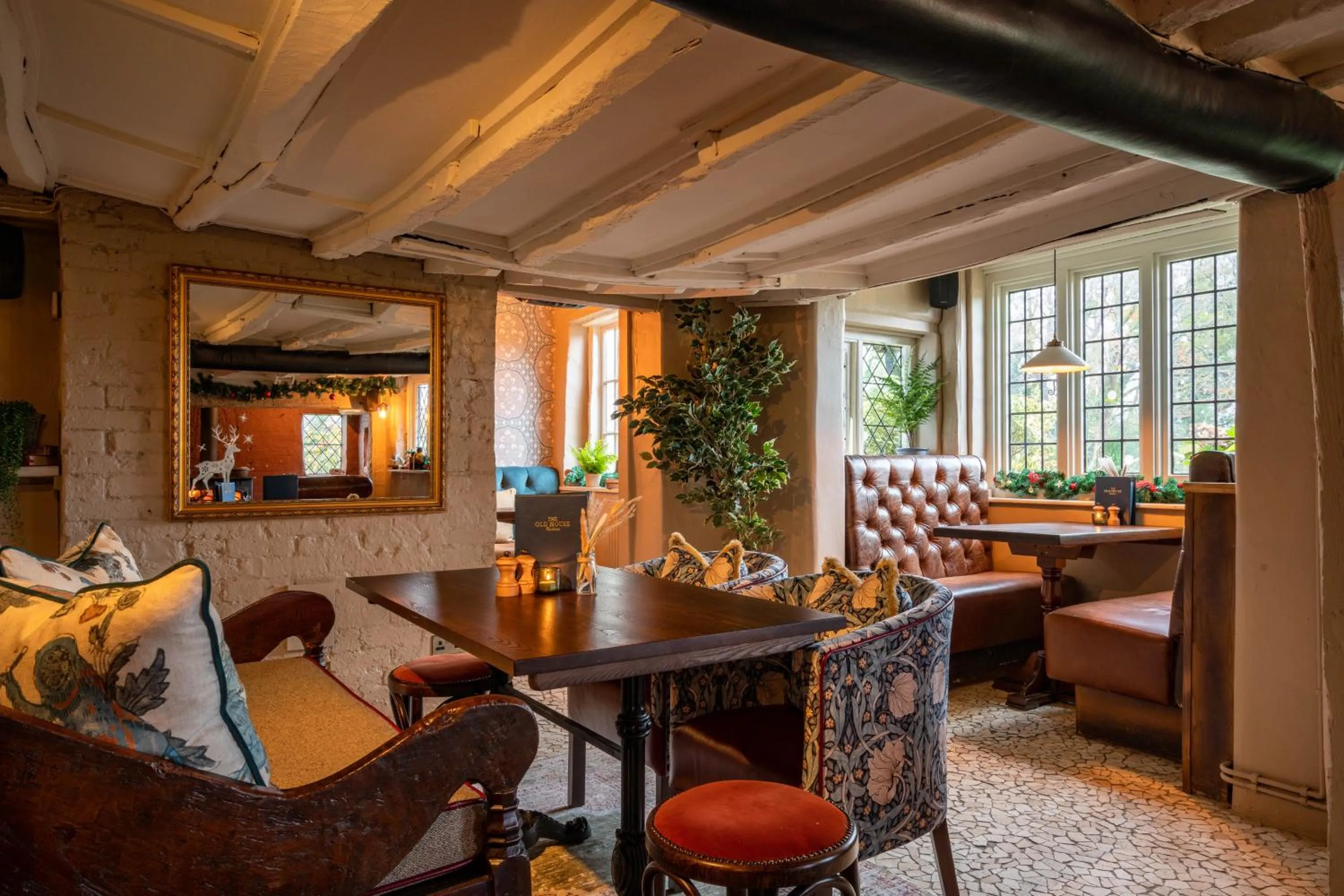 Restaurant/places to eat in The Old House Inn