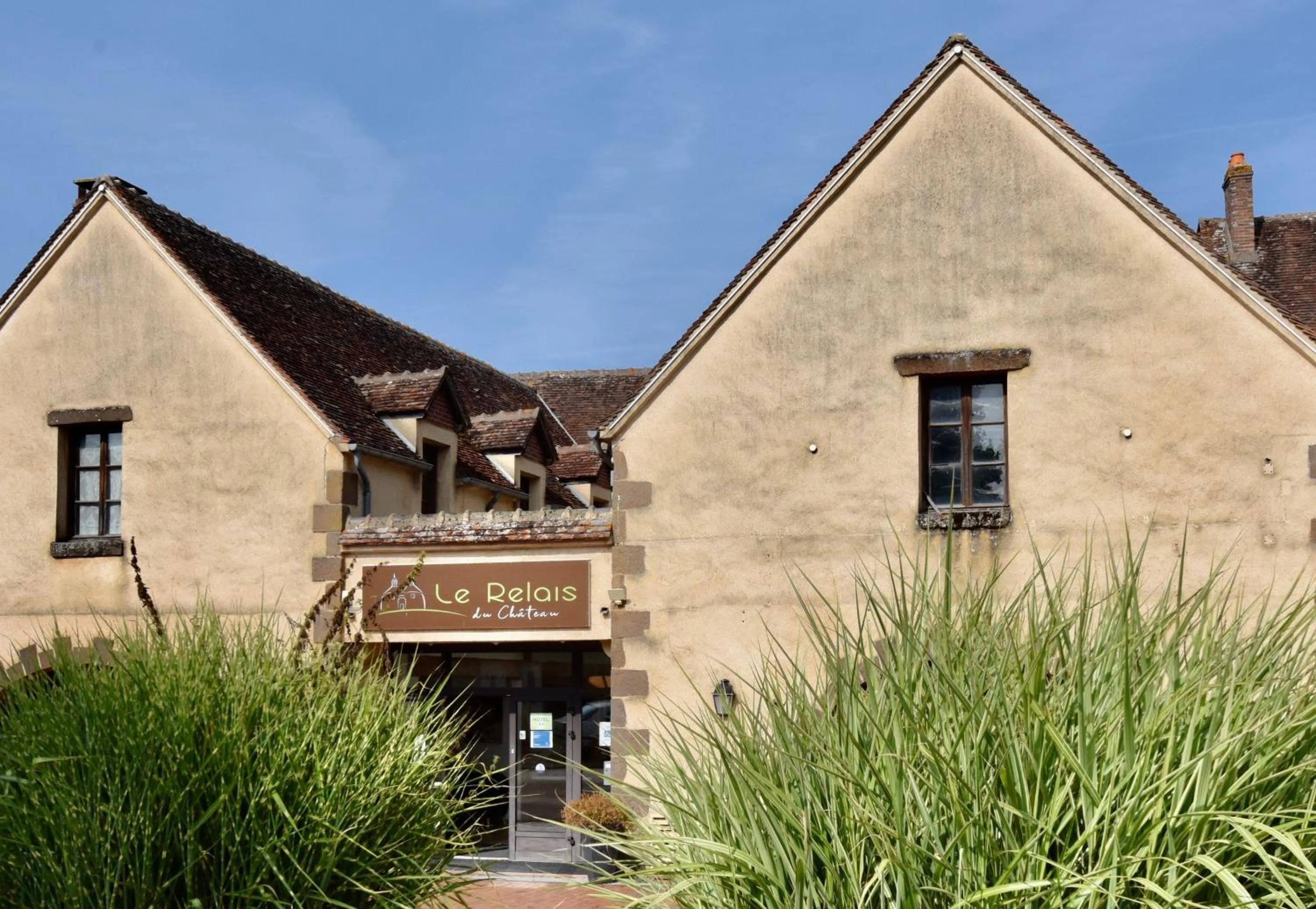 Property building in Le Relais du Château
