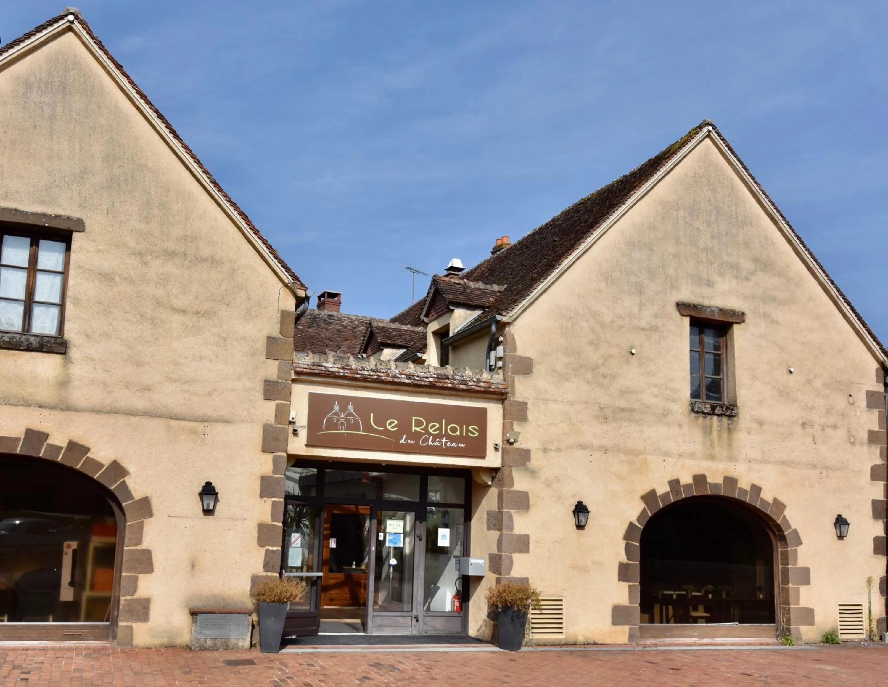Property building in Le Relais du Château