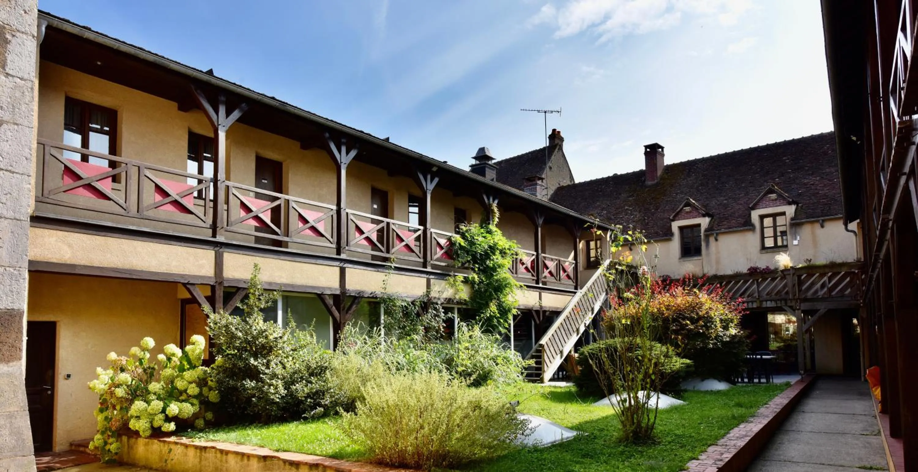 Property building in Le Relais du Château