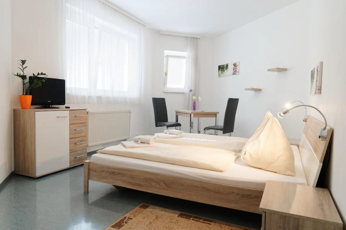 Bed in Jugend- und Familiengästehaus Klagenfurt