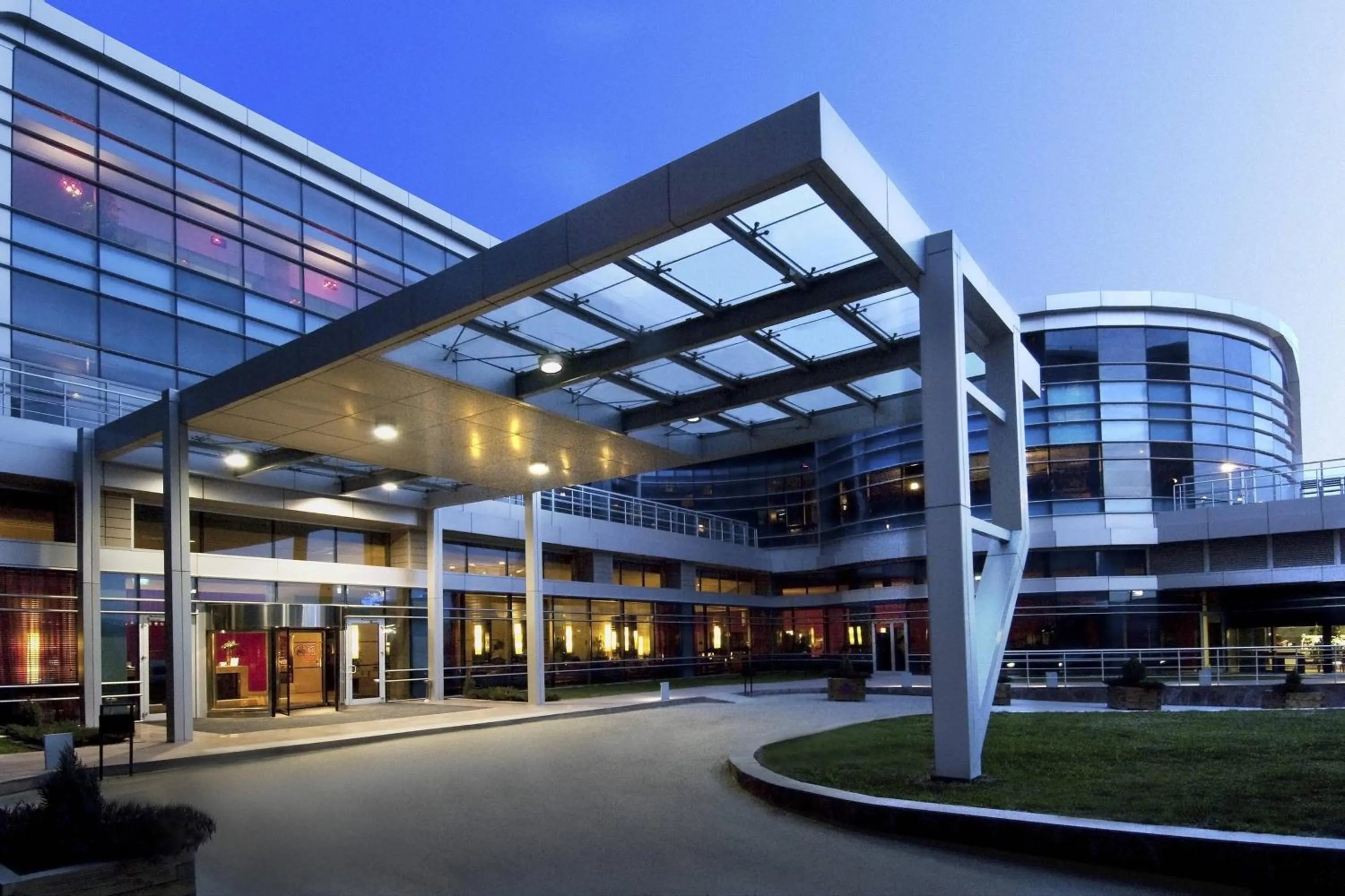 Property building in Renaissance by Crystall