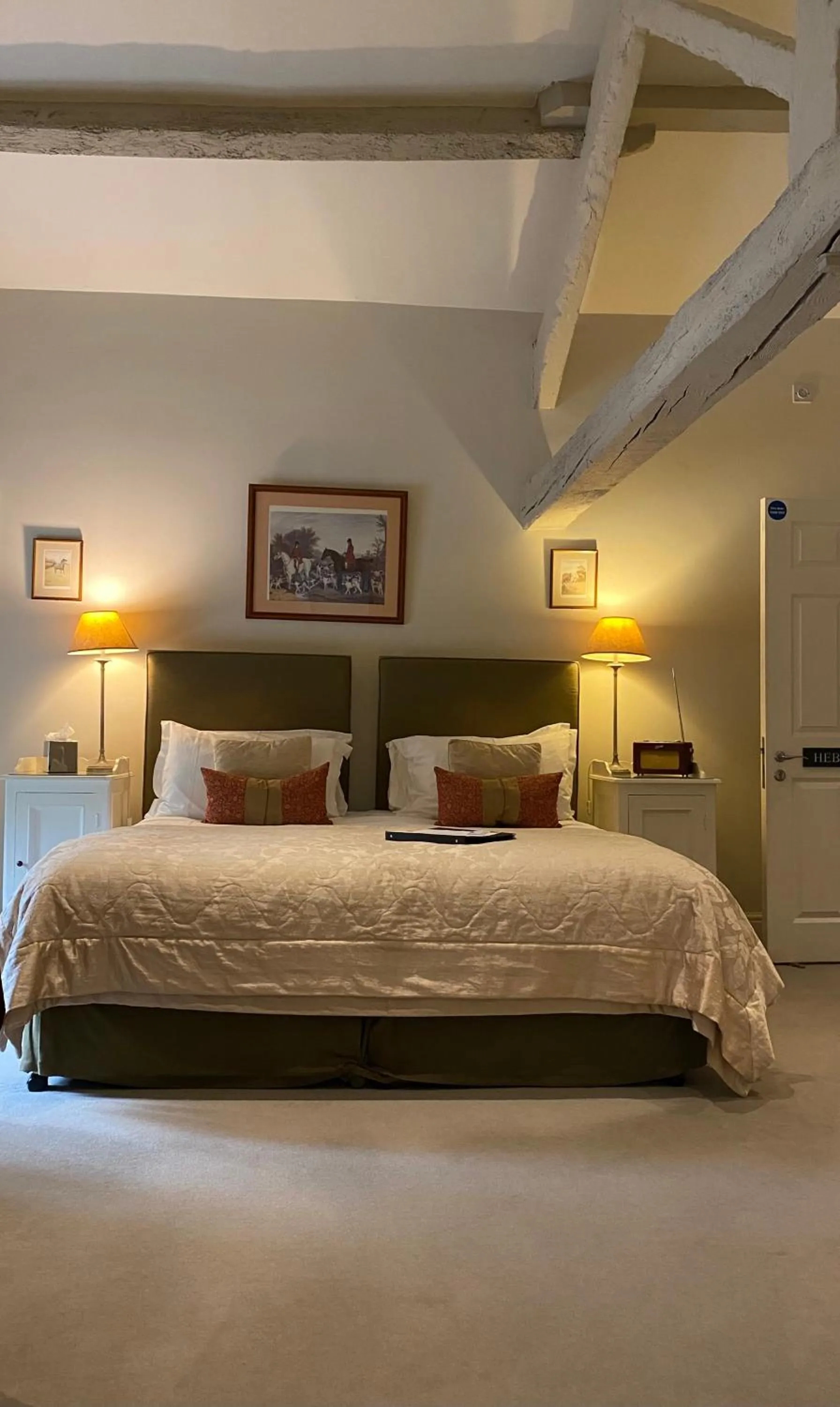 Bed in The Punch Bowl Inn