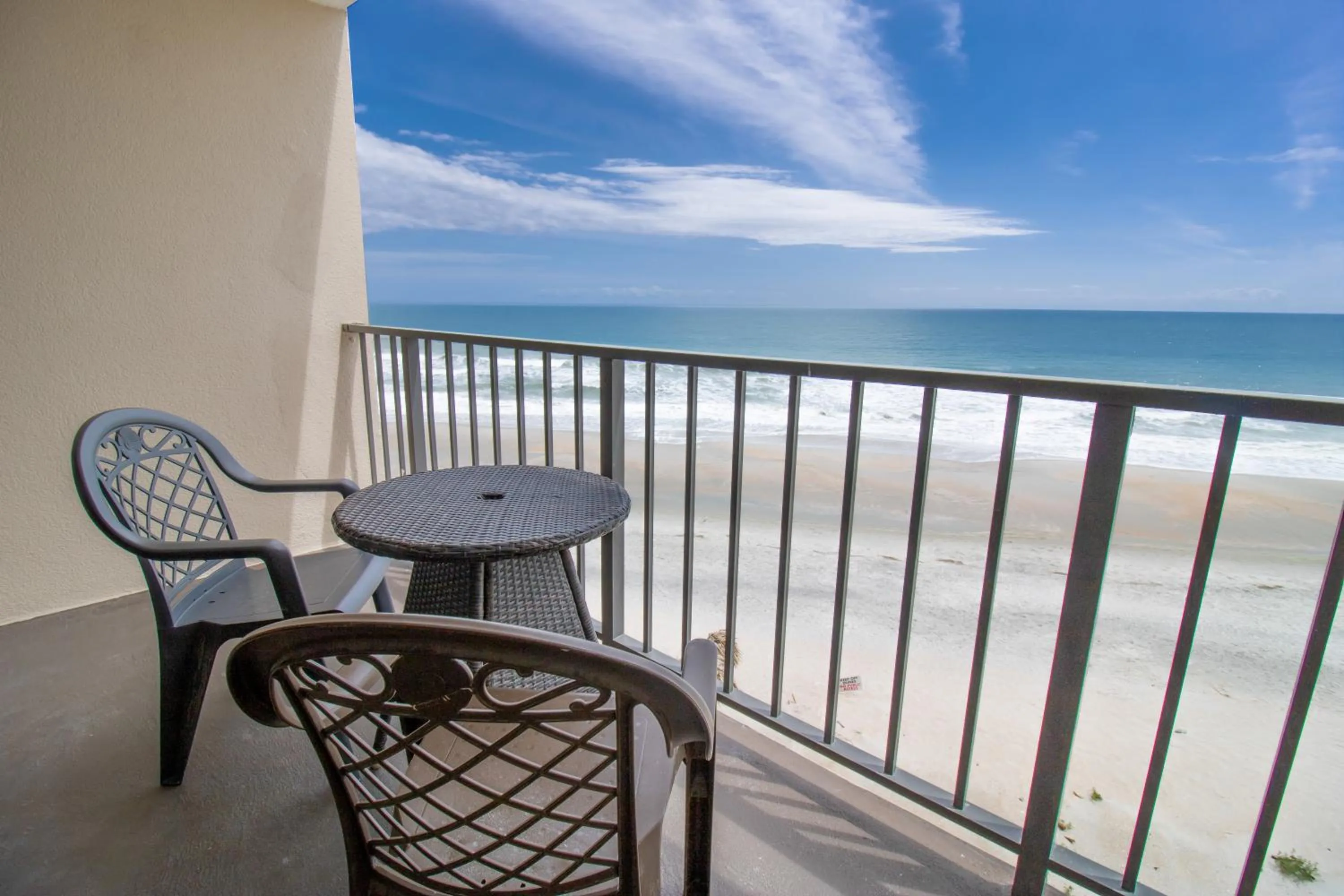 Balcony/Terrace in Oceanfront Litchfield Inn