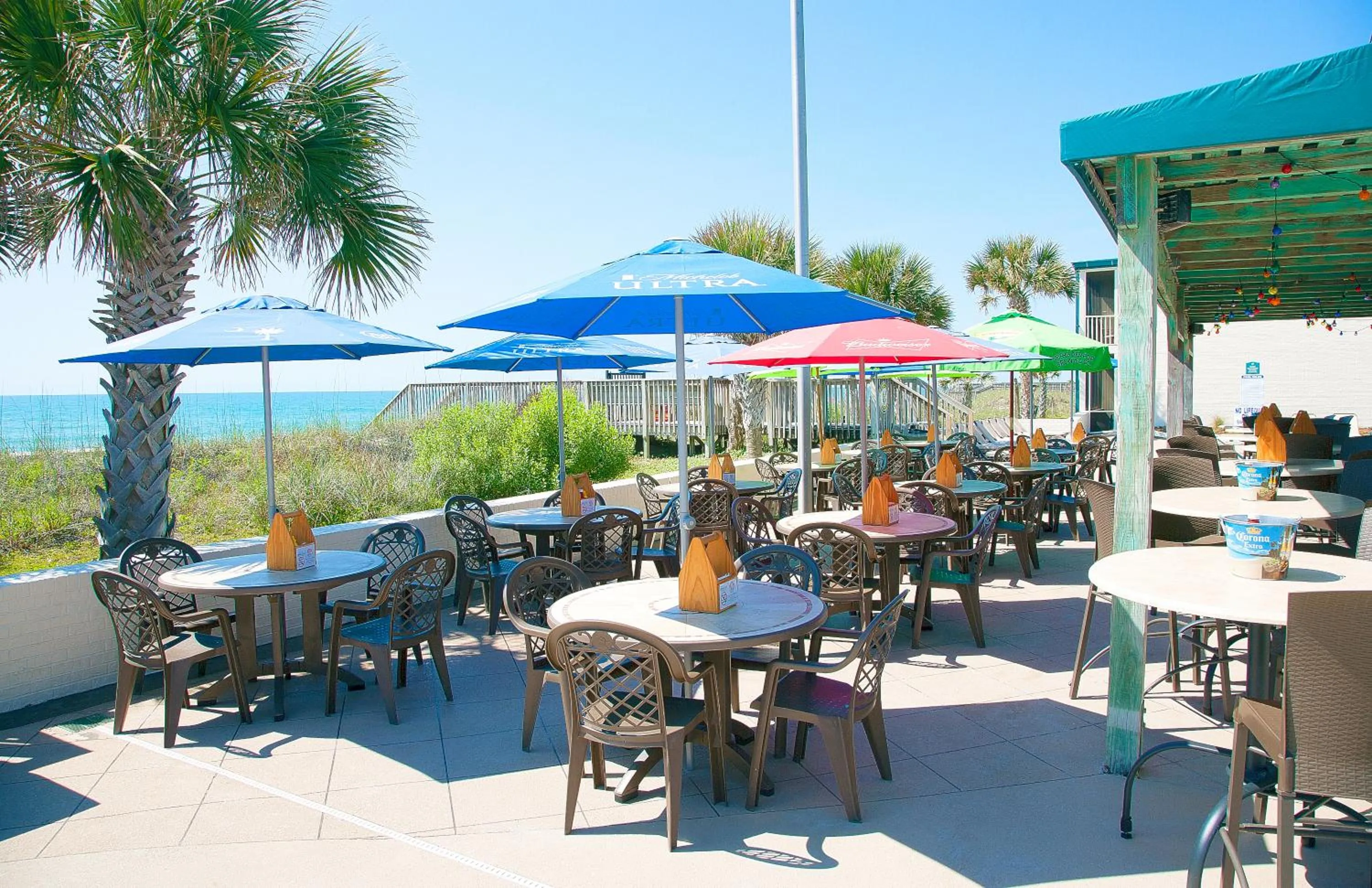 Restaurant/places to eat in Oceanfront Litchfield Inn