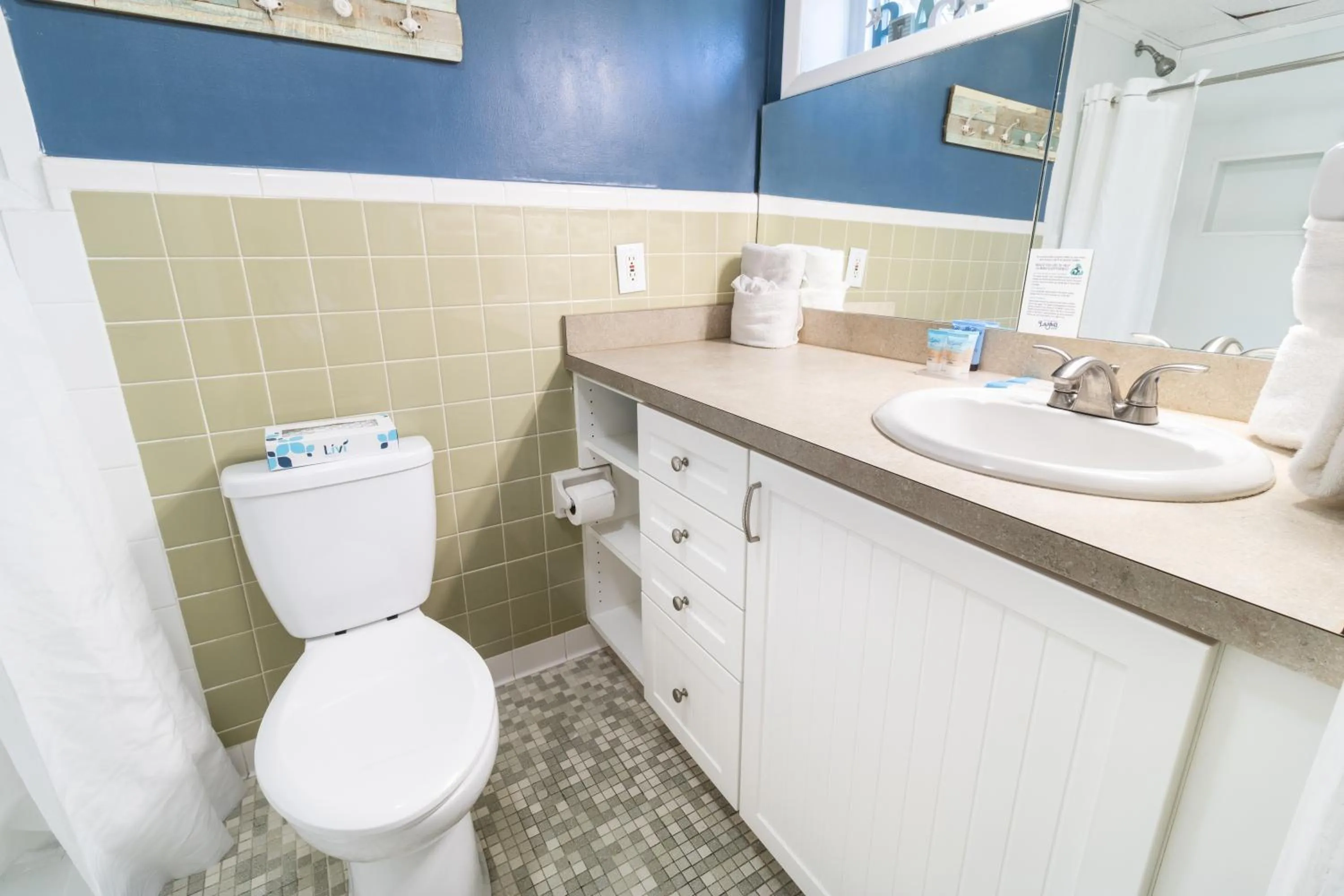 Toilet in Oceanfront Litchfield Inn