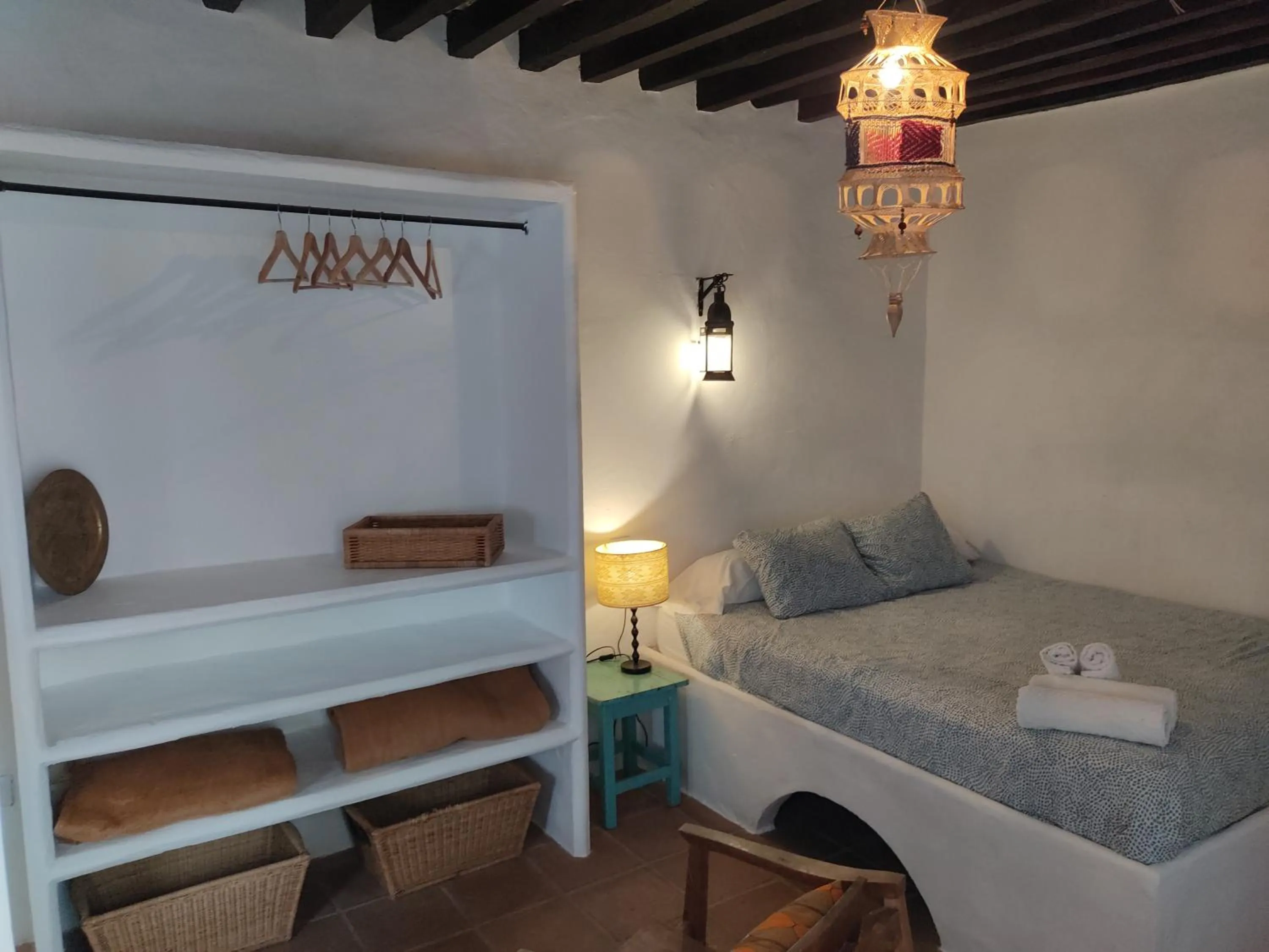 Property building, Bed in Eole Tarifa Rooms