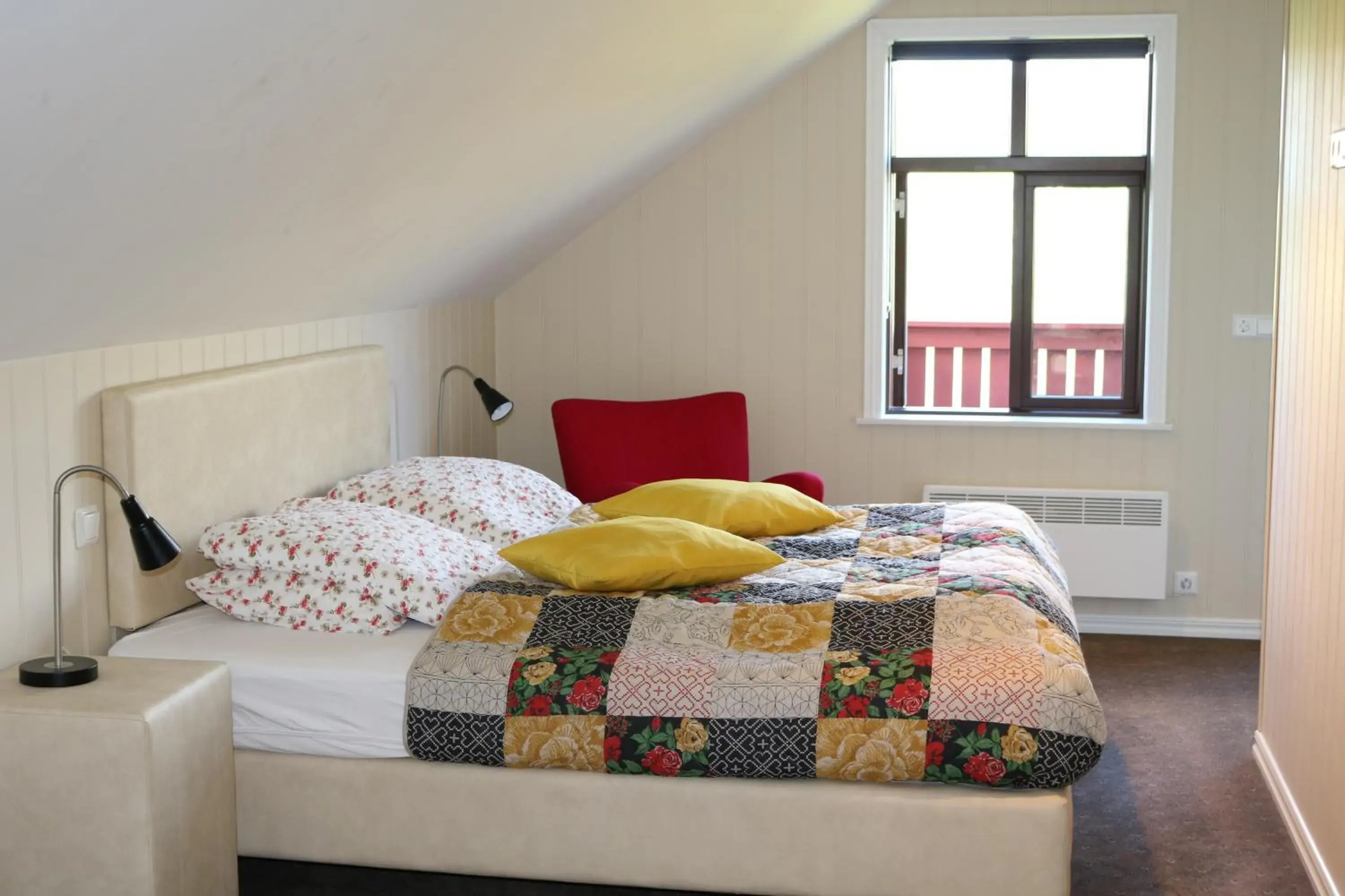 Deluxe Family Room in Sólheimahjáleiga Guesthouse Deluxe Family Room in Sólheimahjáleiga Guesthouse