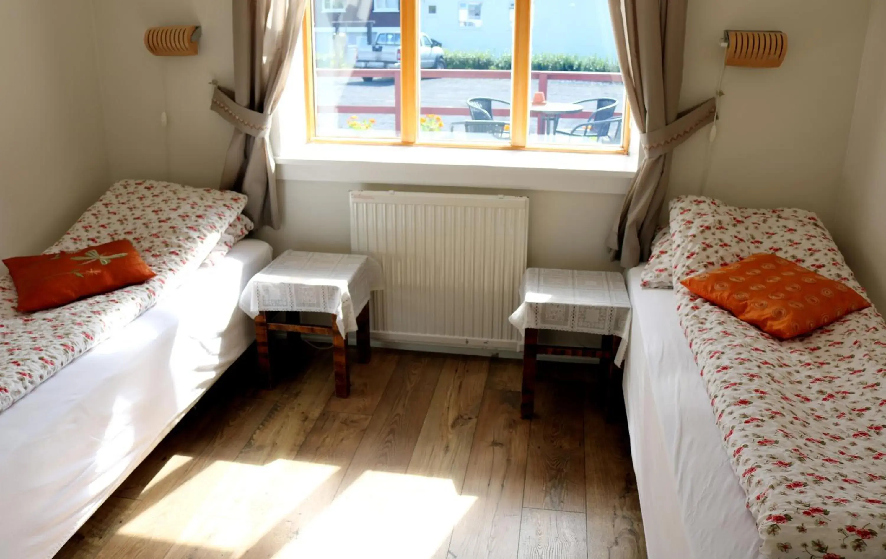 Twin Room with Shared Bathroom in Sólheimahjáleiga Guesthouse Twin Room with Shared Bathroom in Sólheimahjáleiga Guesthouse