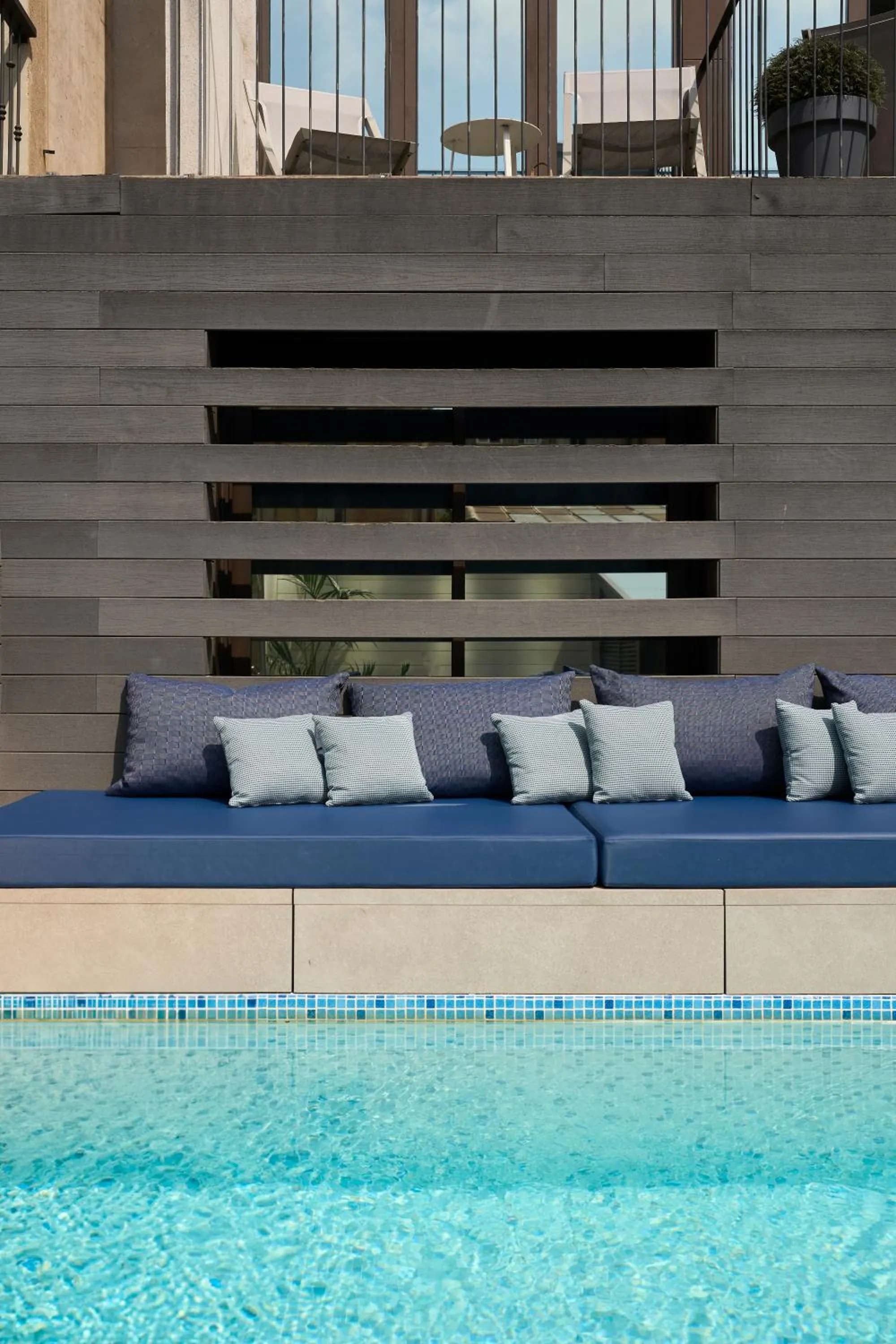 Swimming pool in Catalonia Gran Via BCN