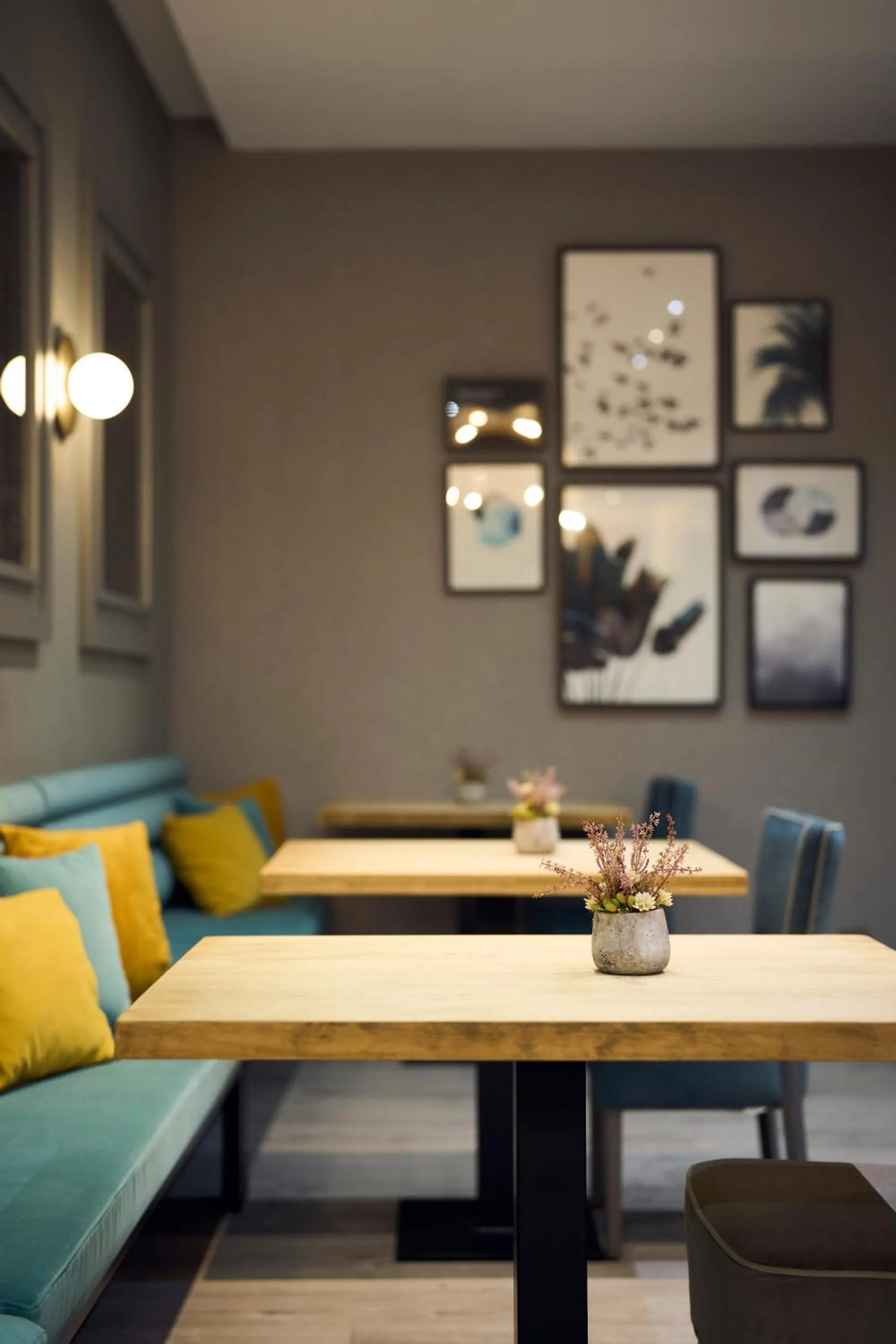 Restaurant/places to eat in Catalonia Gran Via BCN