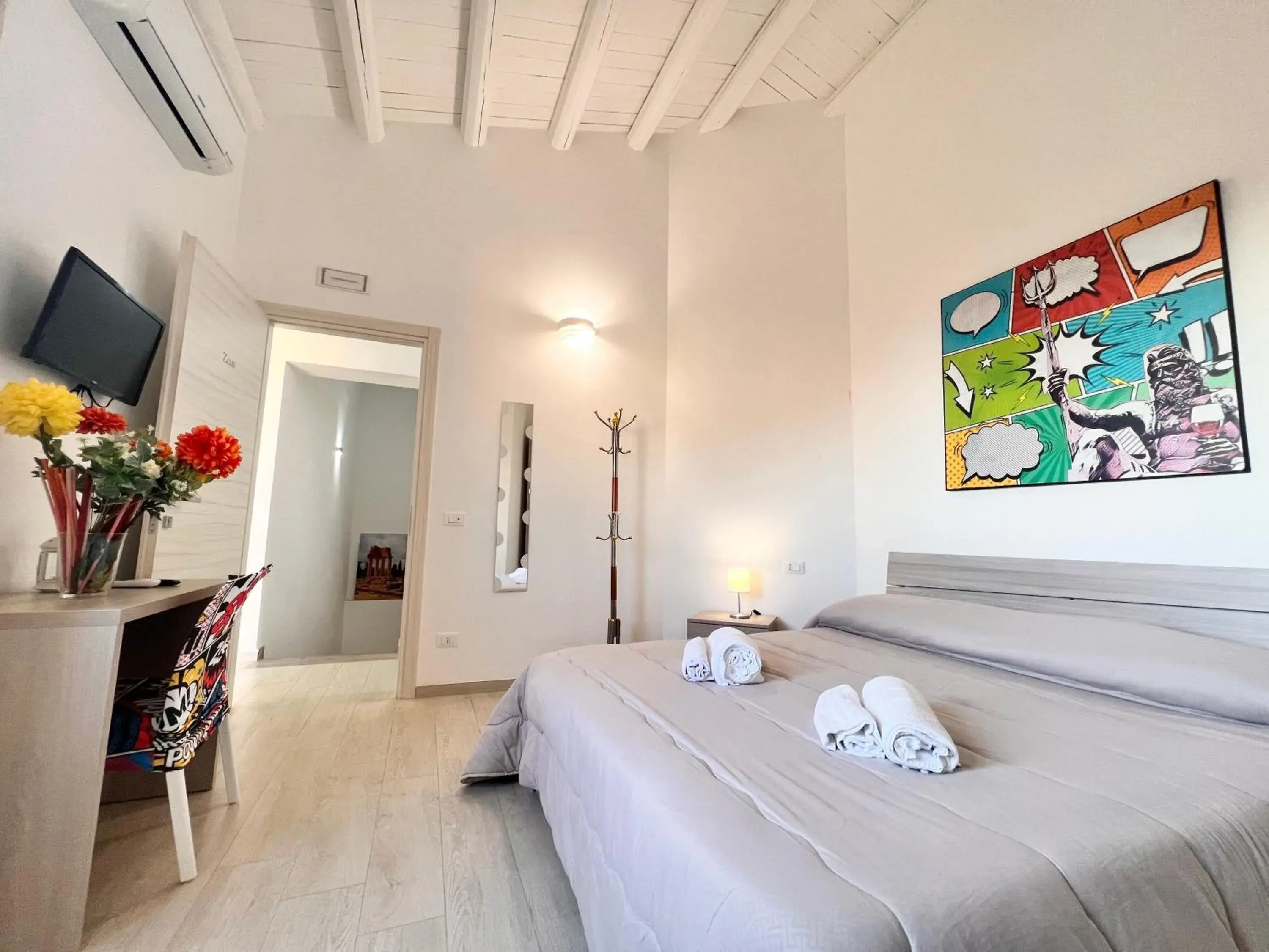 Standard King Room - single occupancy in Colle Greco Standard King Room - single occupancy in Colle Greco