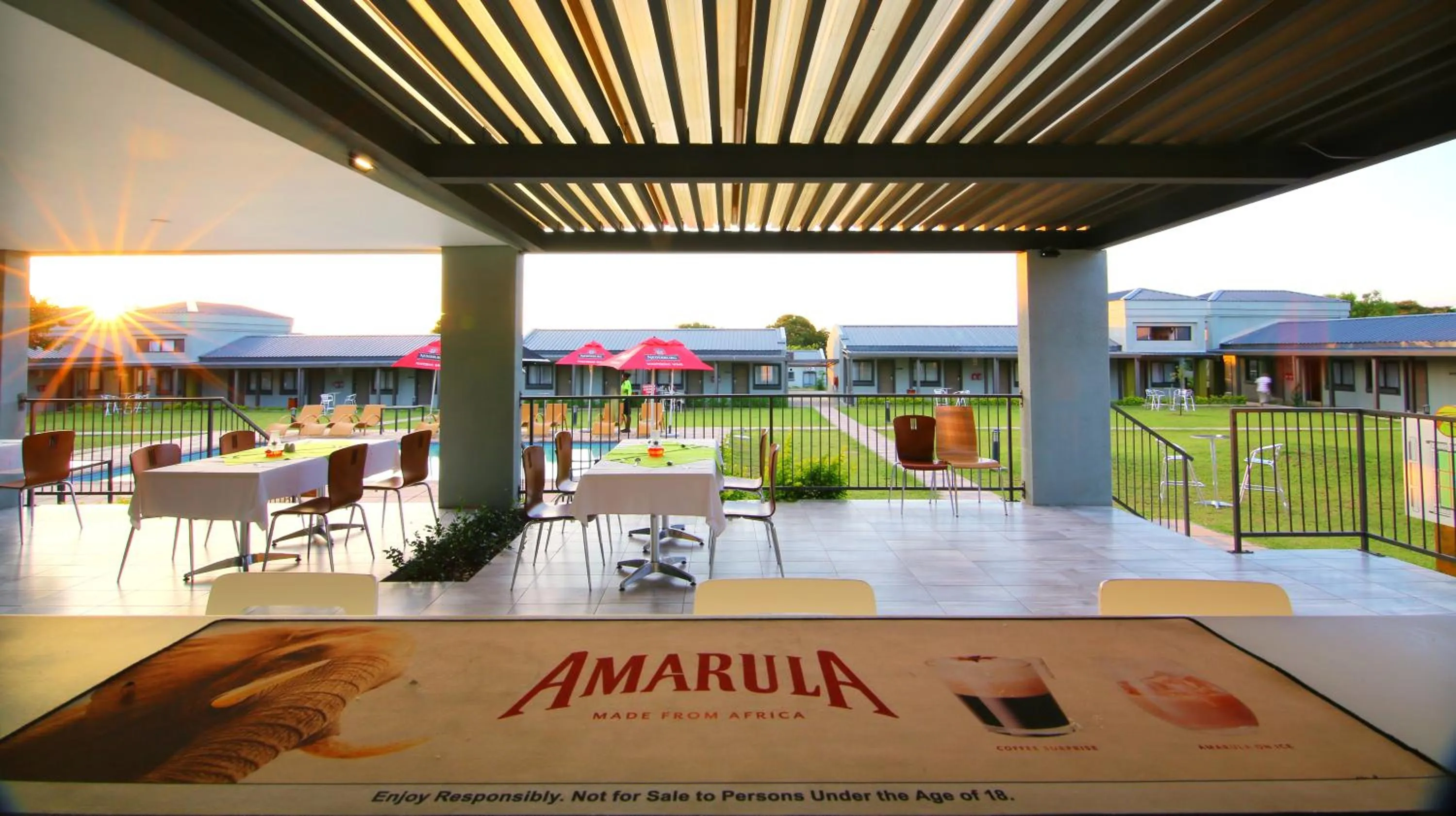 Lounge or bar in Travelodge Kasane