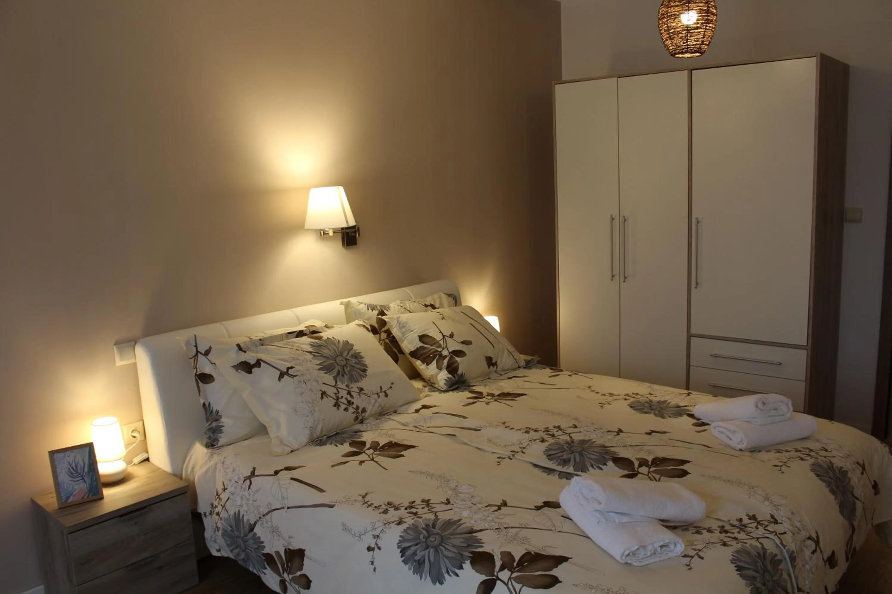 Bedroom, Bed in Hotel39