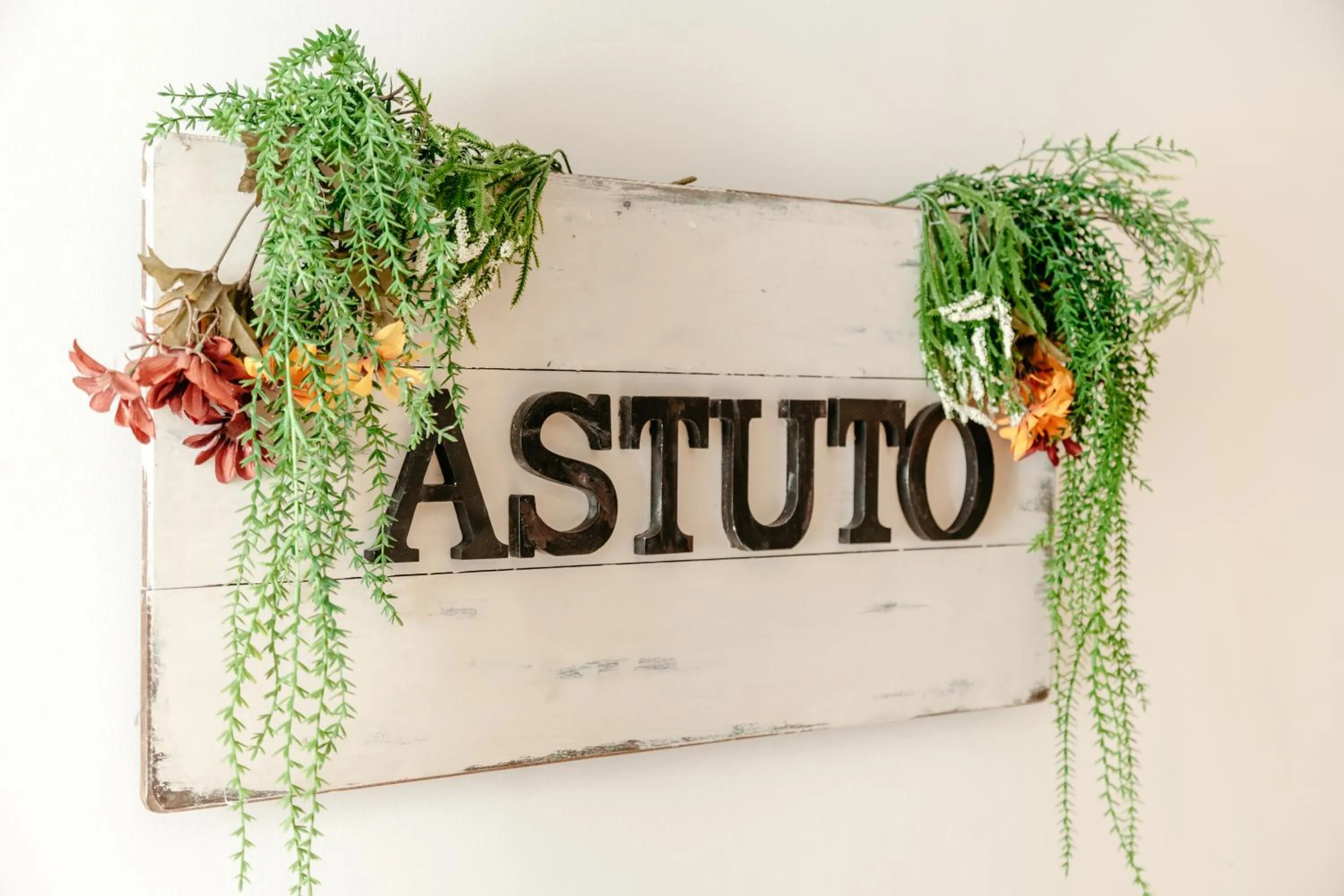 Decorative detail in ASTUTO Boutique Jerez - Adults Only