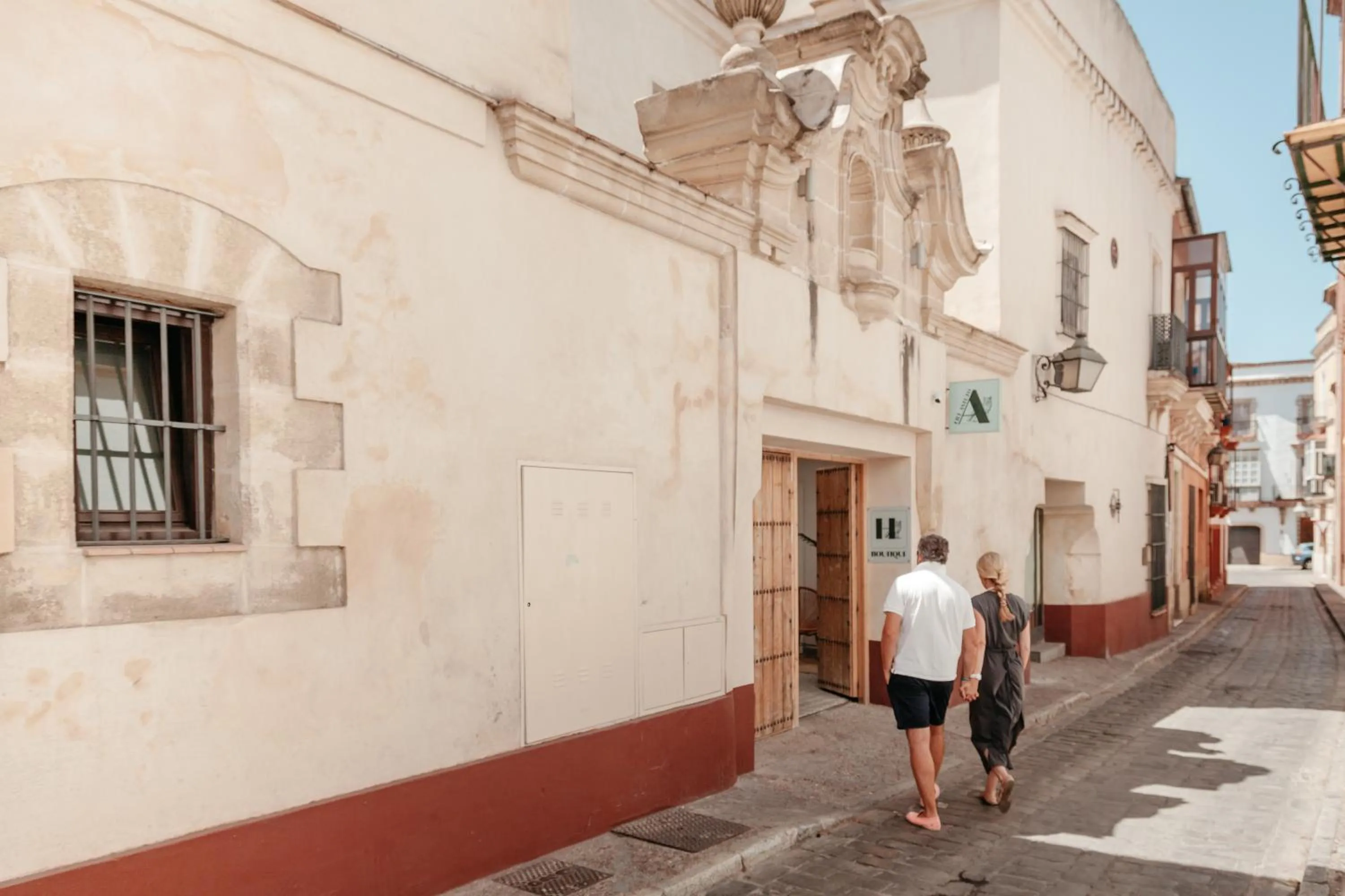 Facade/entrance in ASTUTO Boutique Jerez - Adults Only