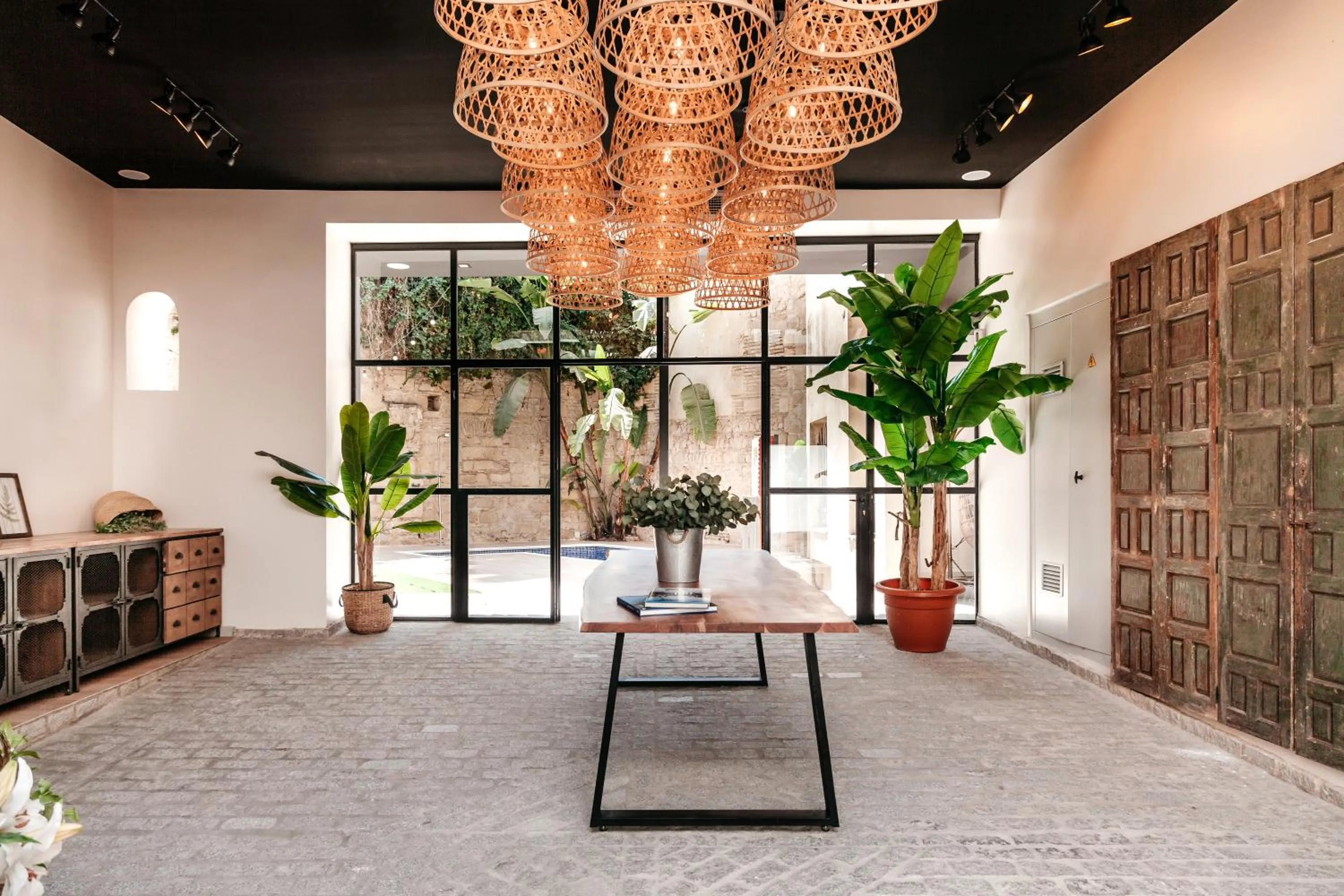 Facade/entrance in ASTUTO Boutique Jerez - Adults Only