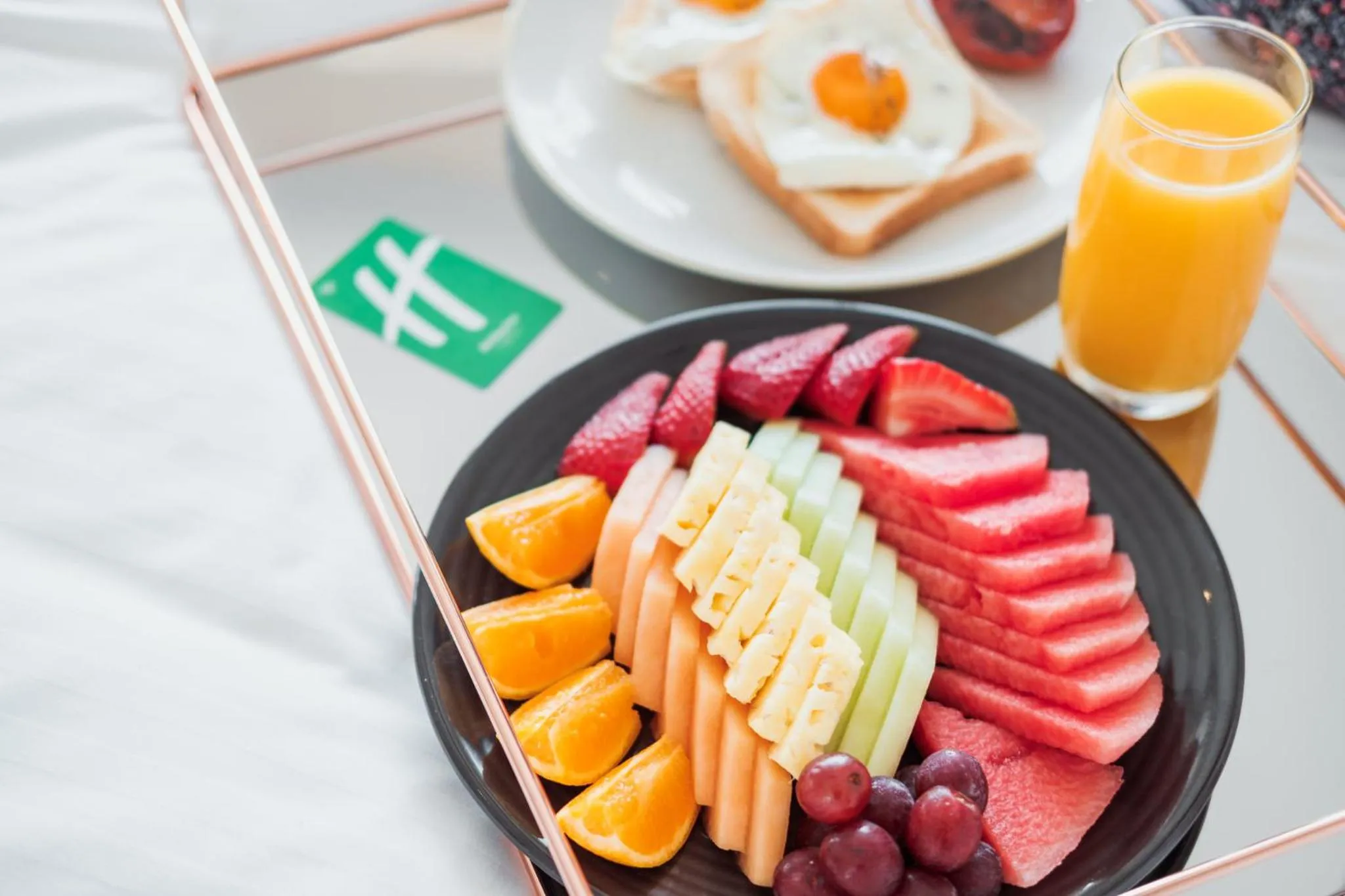 Photo of the whole room in Holiday Inn Sydney Potts Point