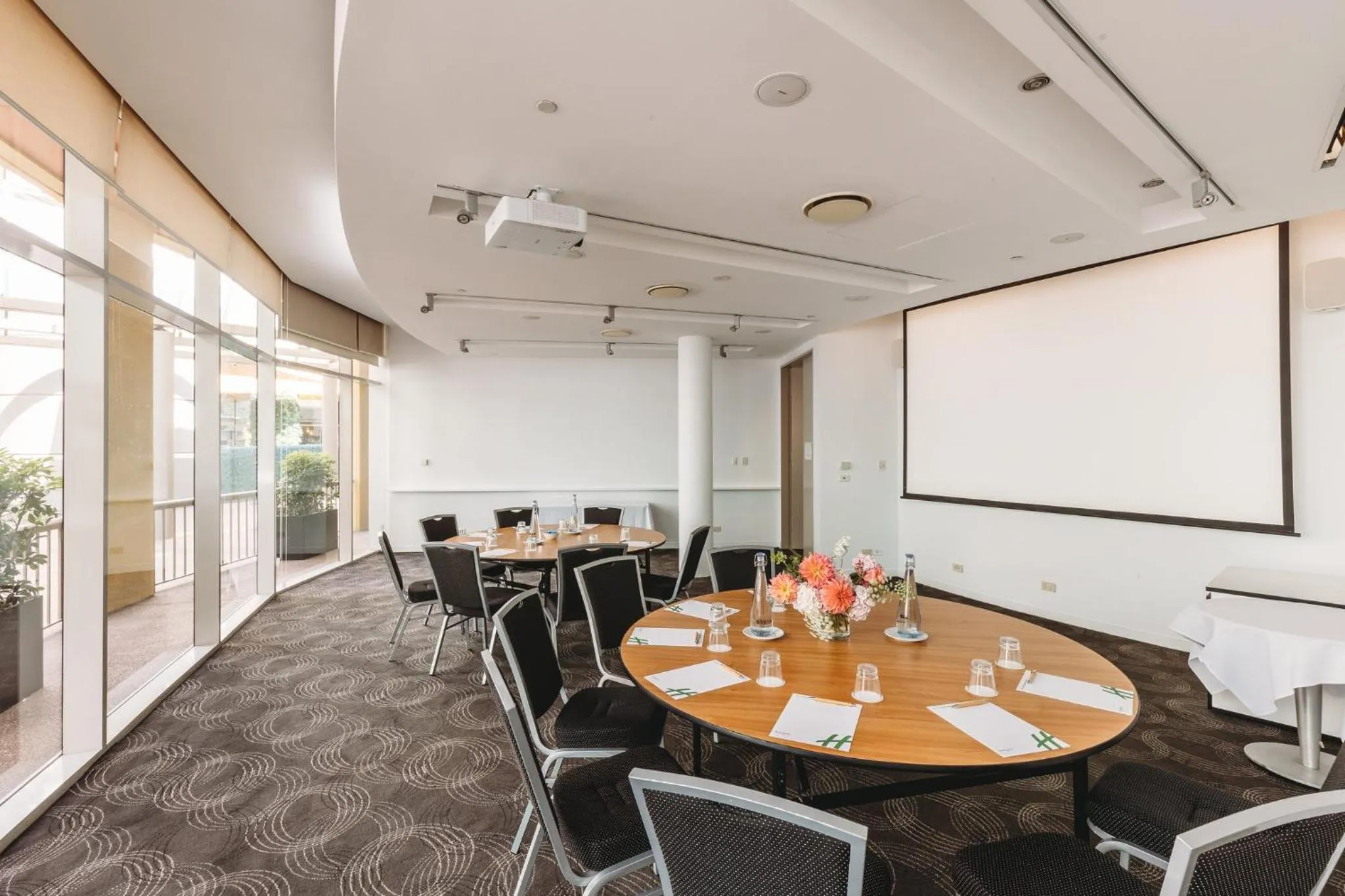 Meeting/conference room in Holiday Inn Sydney Potts Point