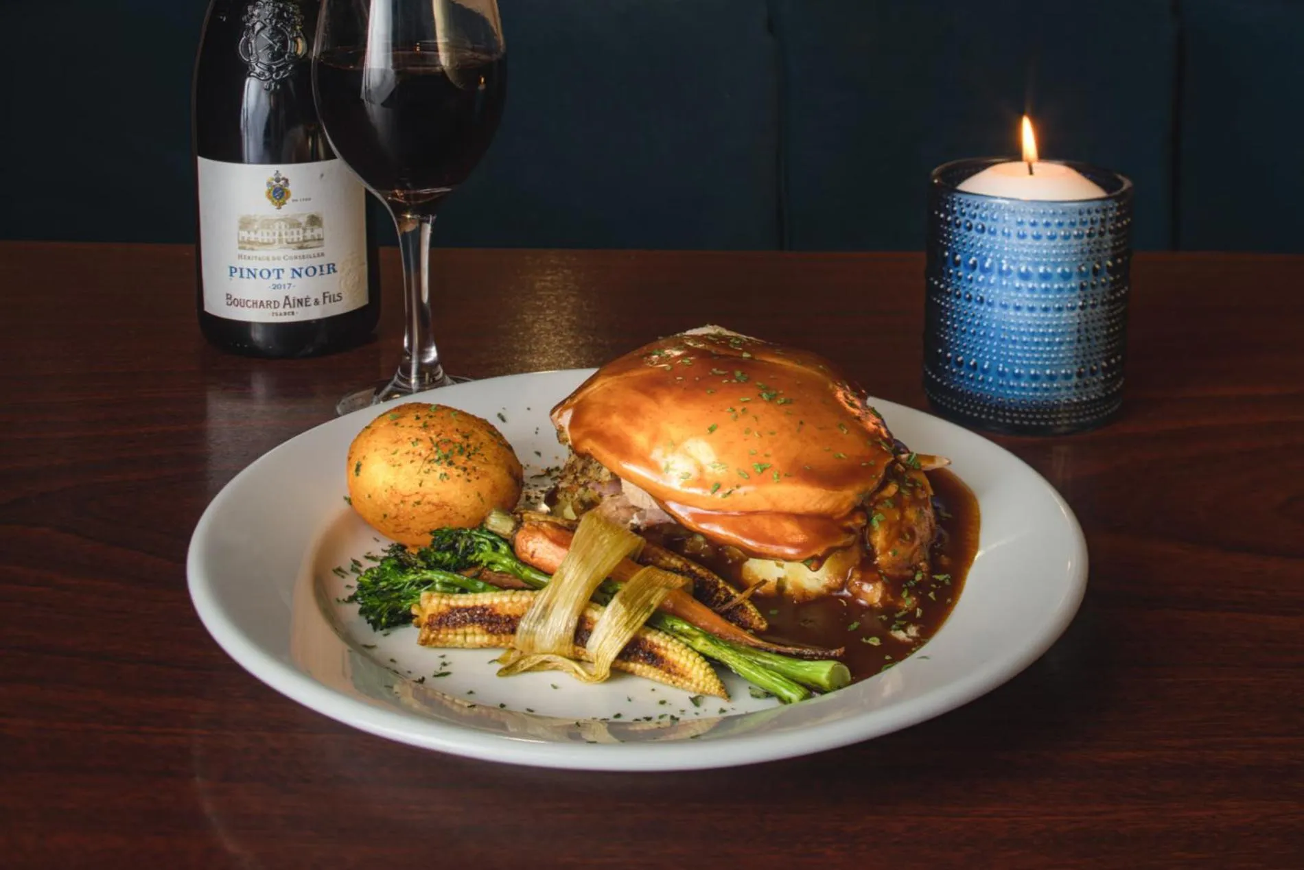 Food and drinks in Dooly's Hotel