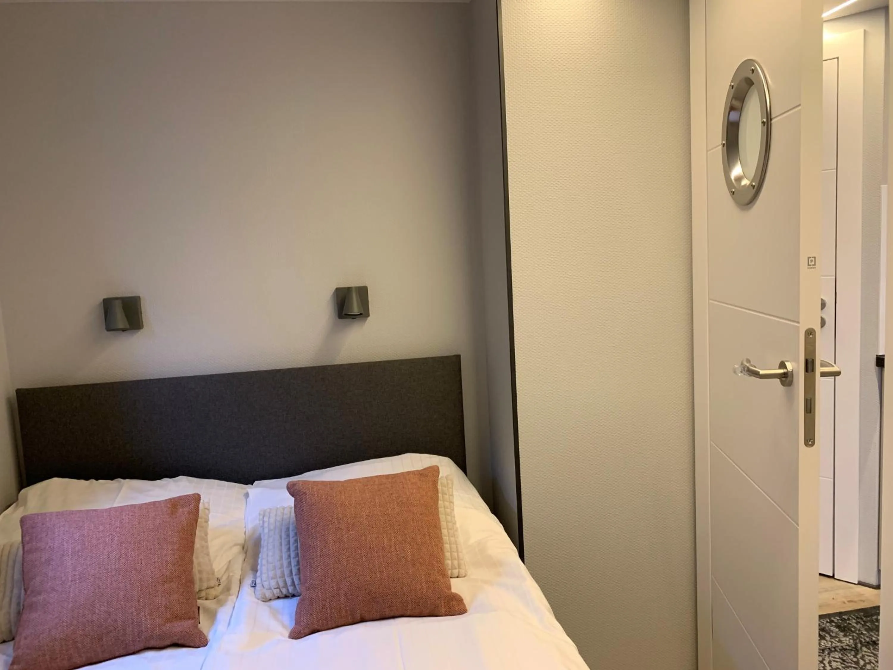 Bed in La Mare Resort