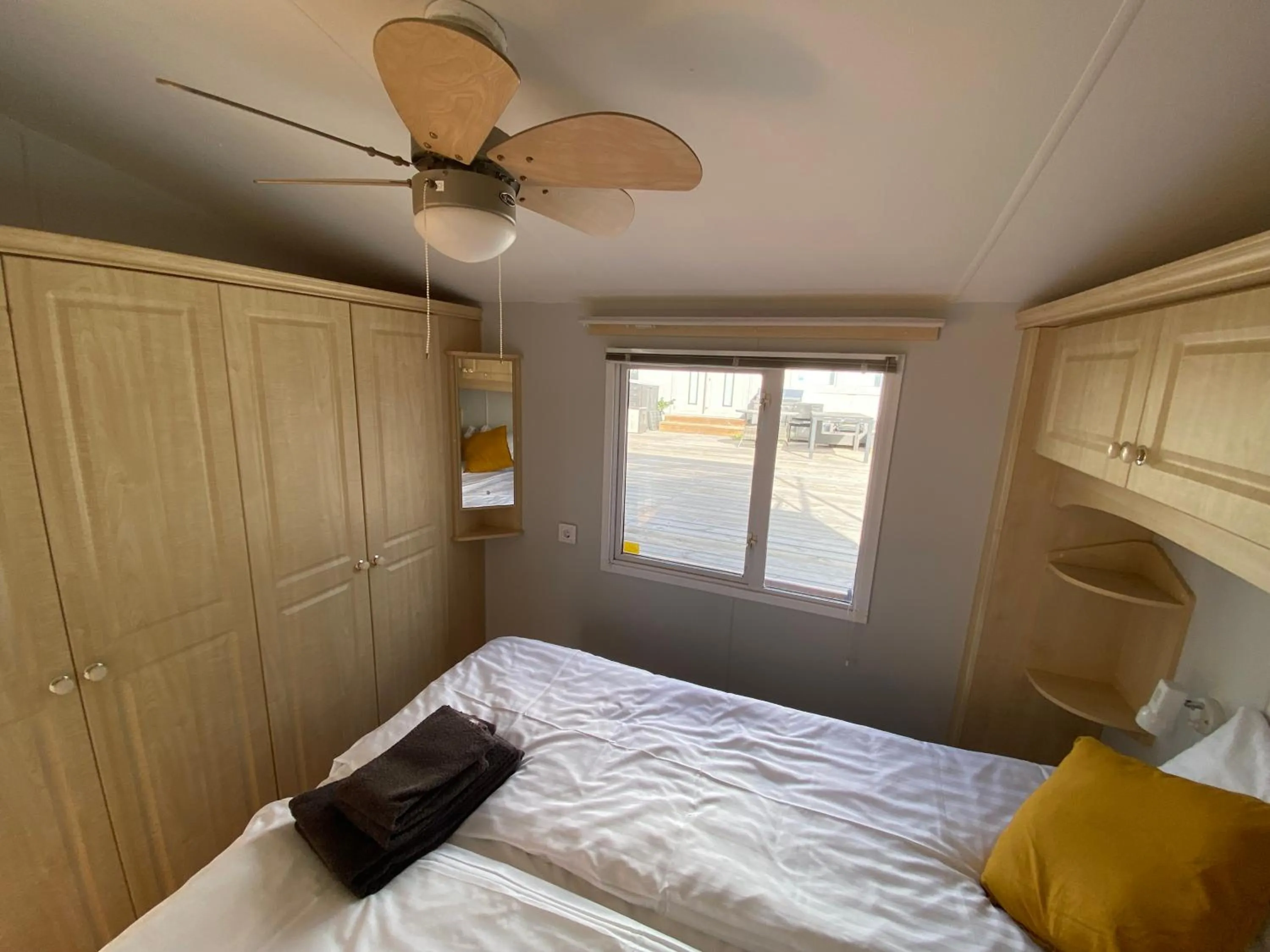 Bed in La Mare Resort