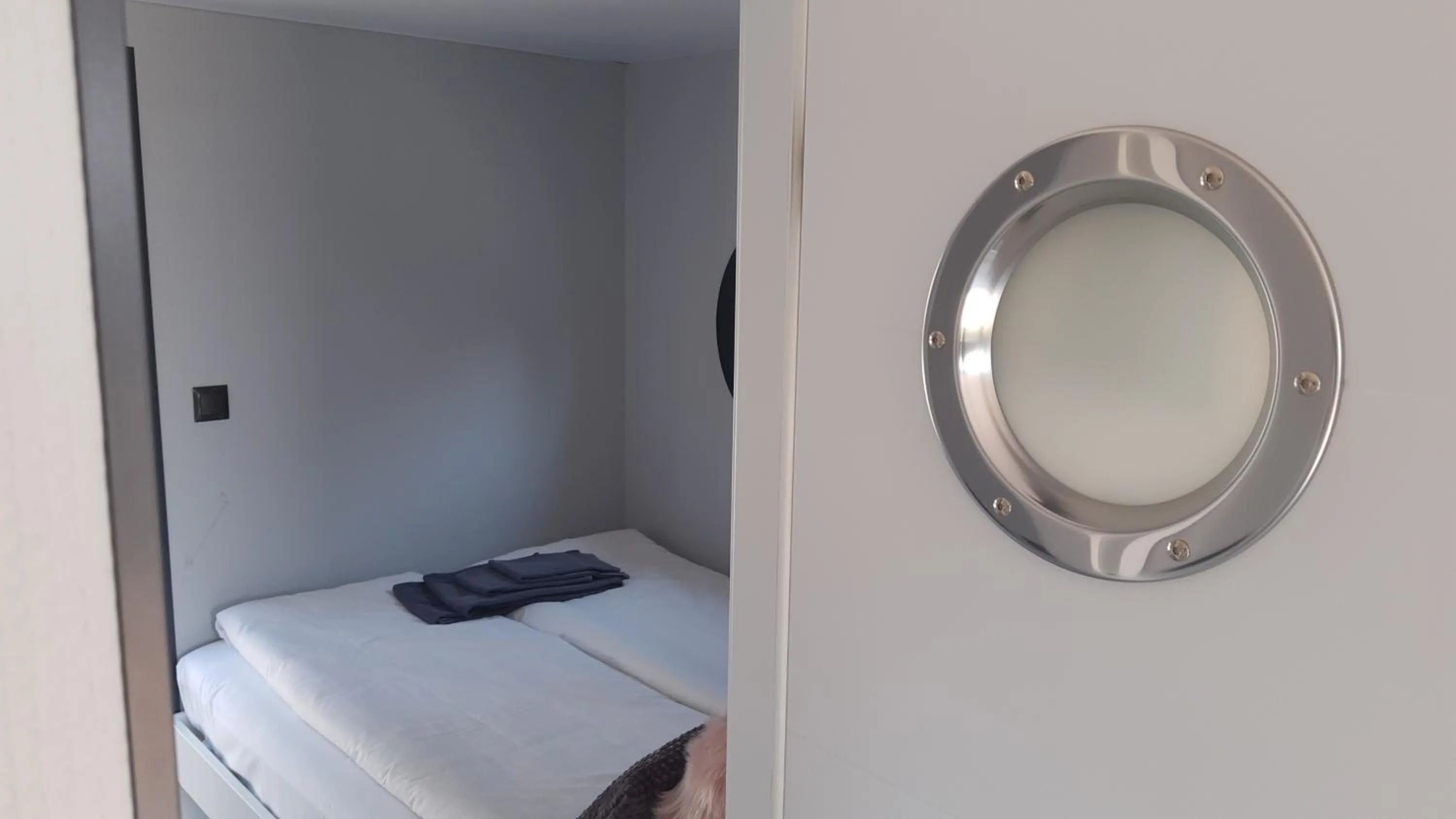 Bed in La Mare Resort