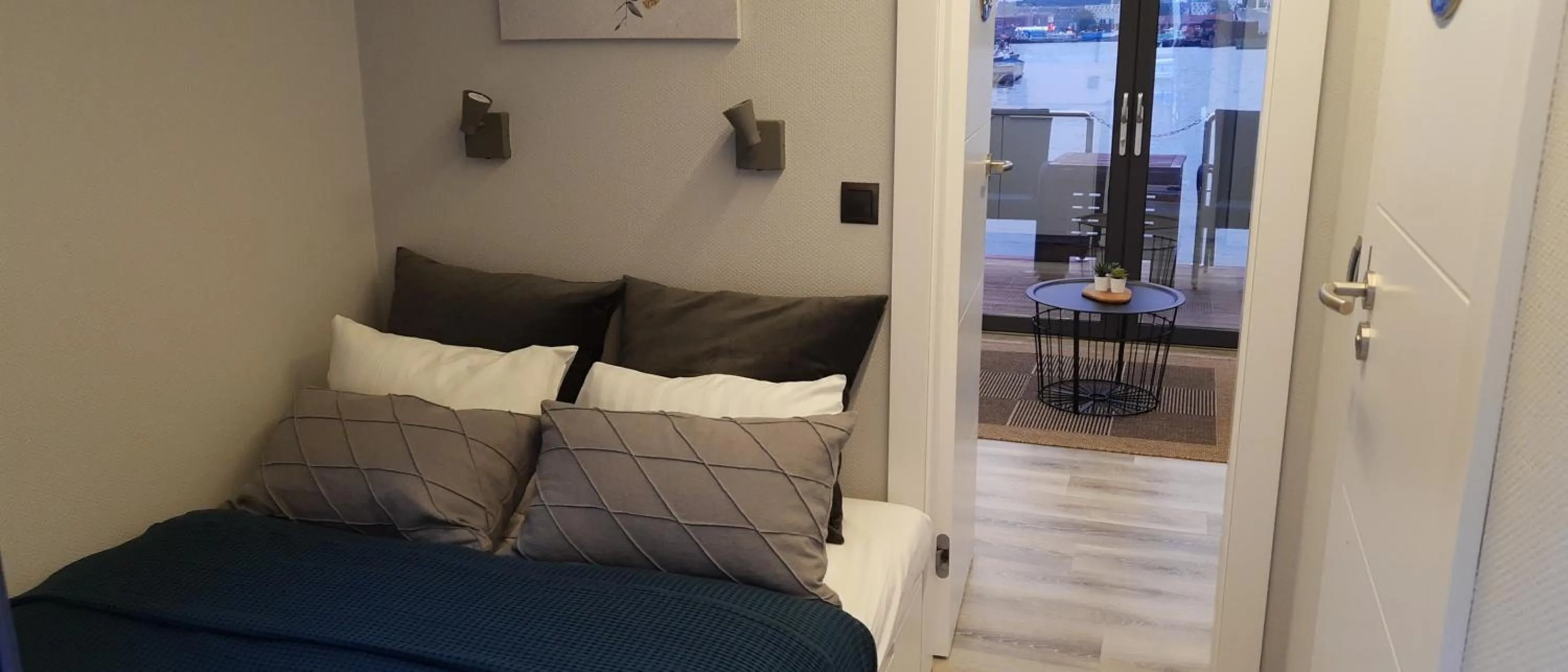 Bed in La Mare Resort