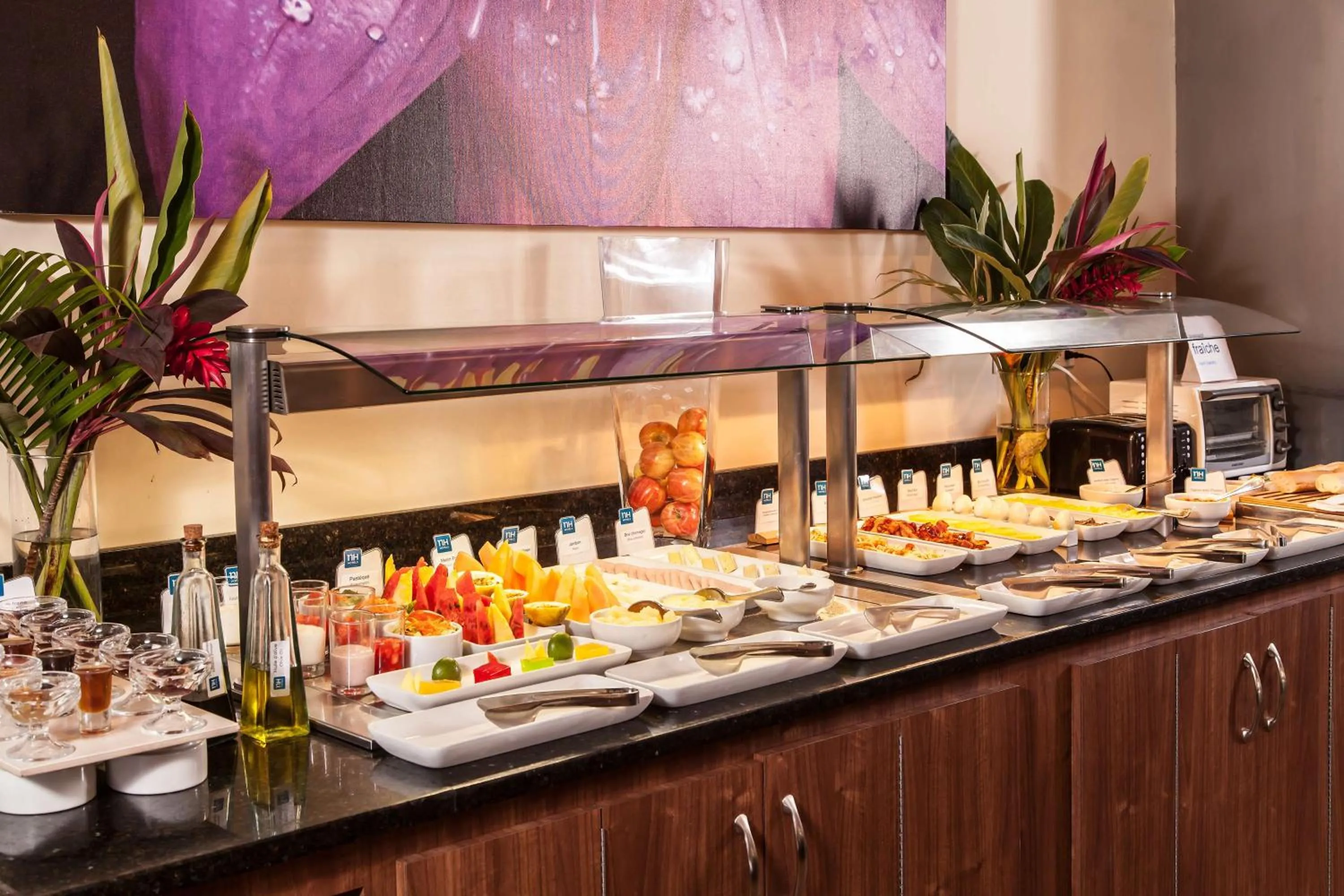 Restaurant/places to eat in El Rancho Haiti