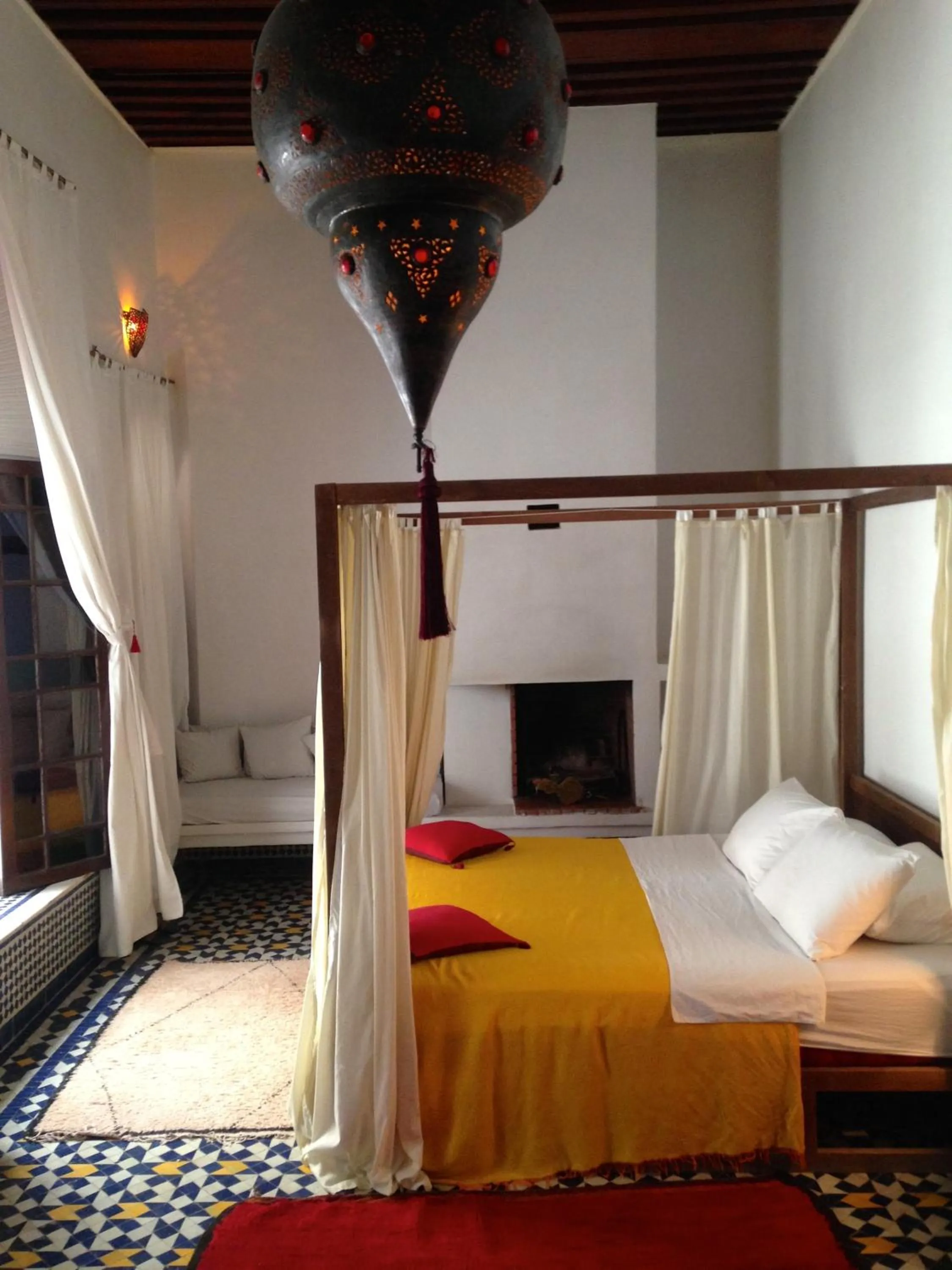 Bed in Riad Tizwa Fes
