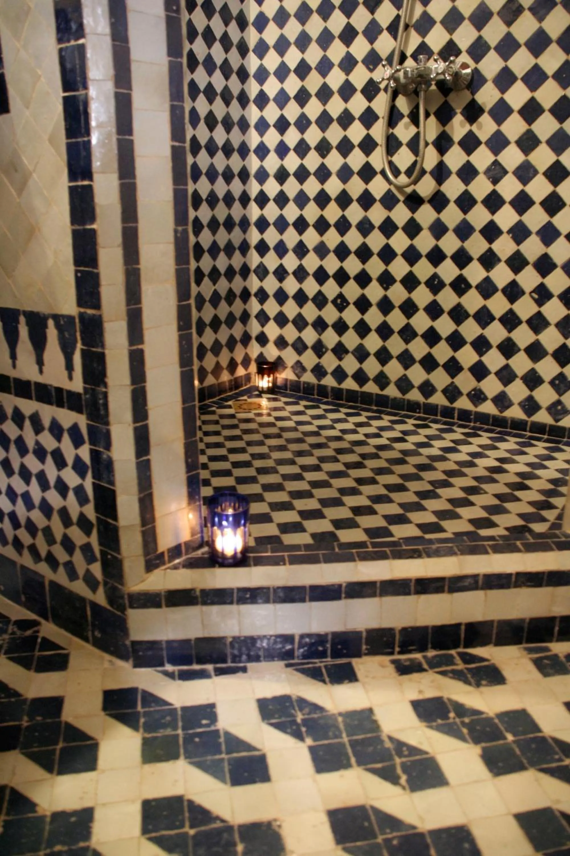 Shower in Riad Tizwa Fes