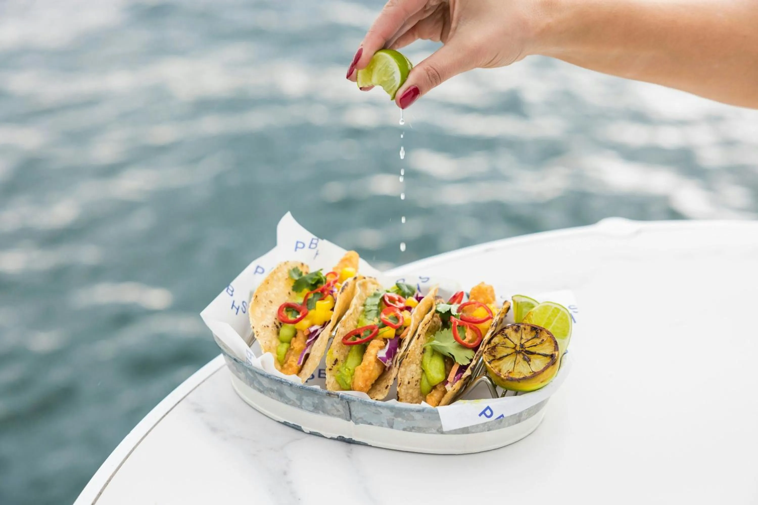 Lounge or bar in Pier One Sydney Harbour, Autograph Collection