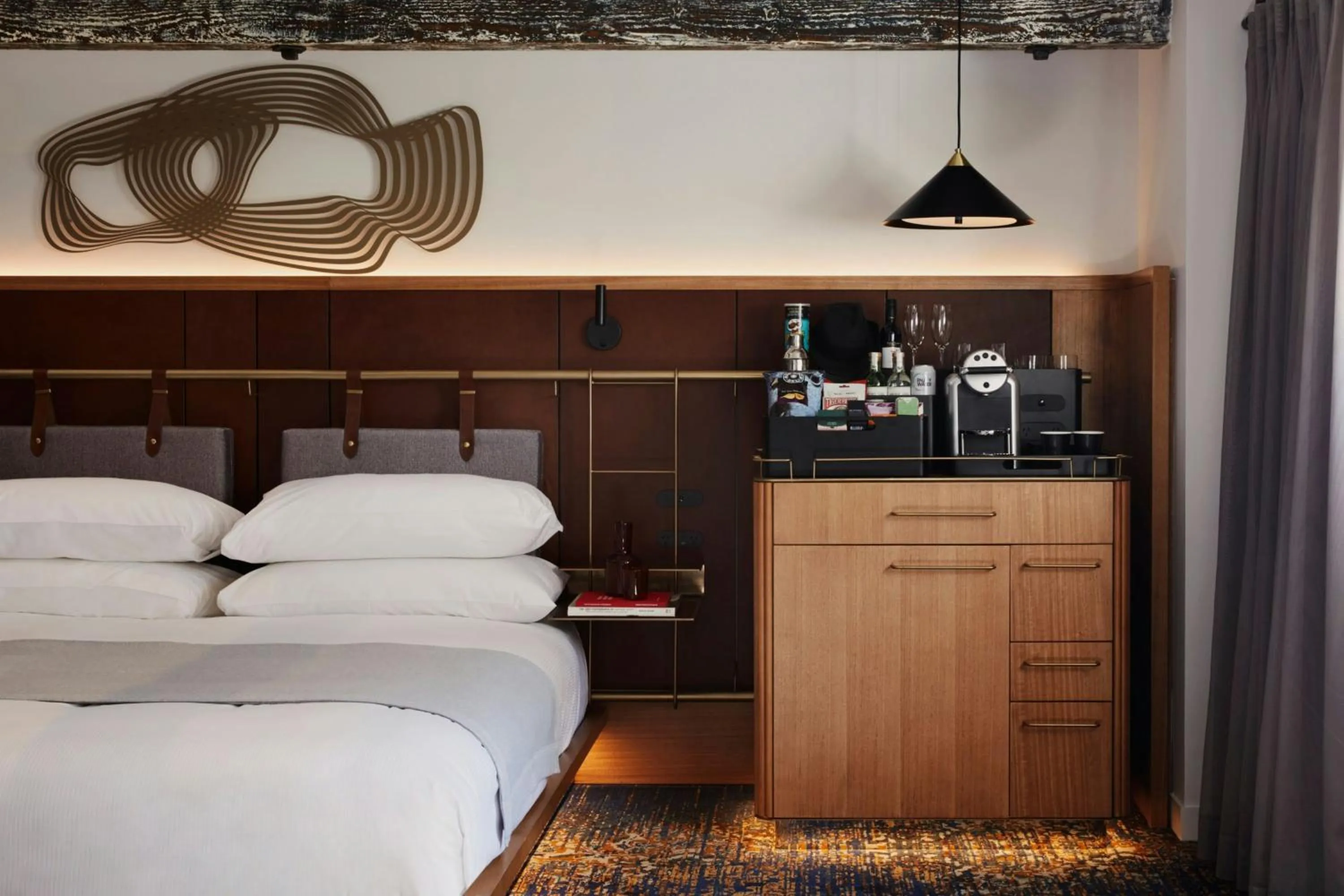 Lounge or bar, Bed in Pier One Sydney Harbour, Autograph Collection