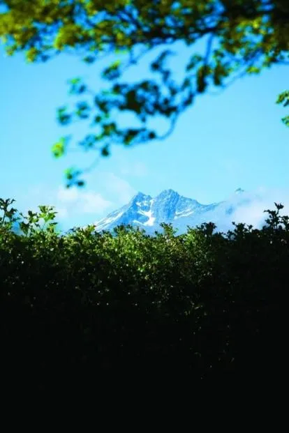 Winter in Arrowtown House Boutique Hotel