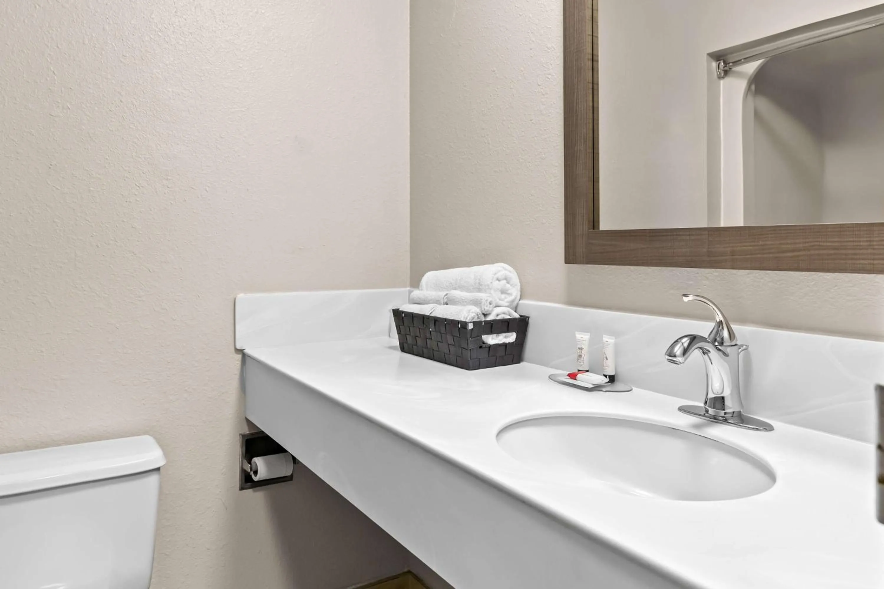 Bathroom in Red Lion Inn & Suites Saint Louis