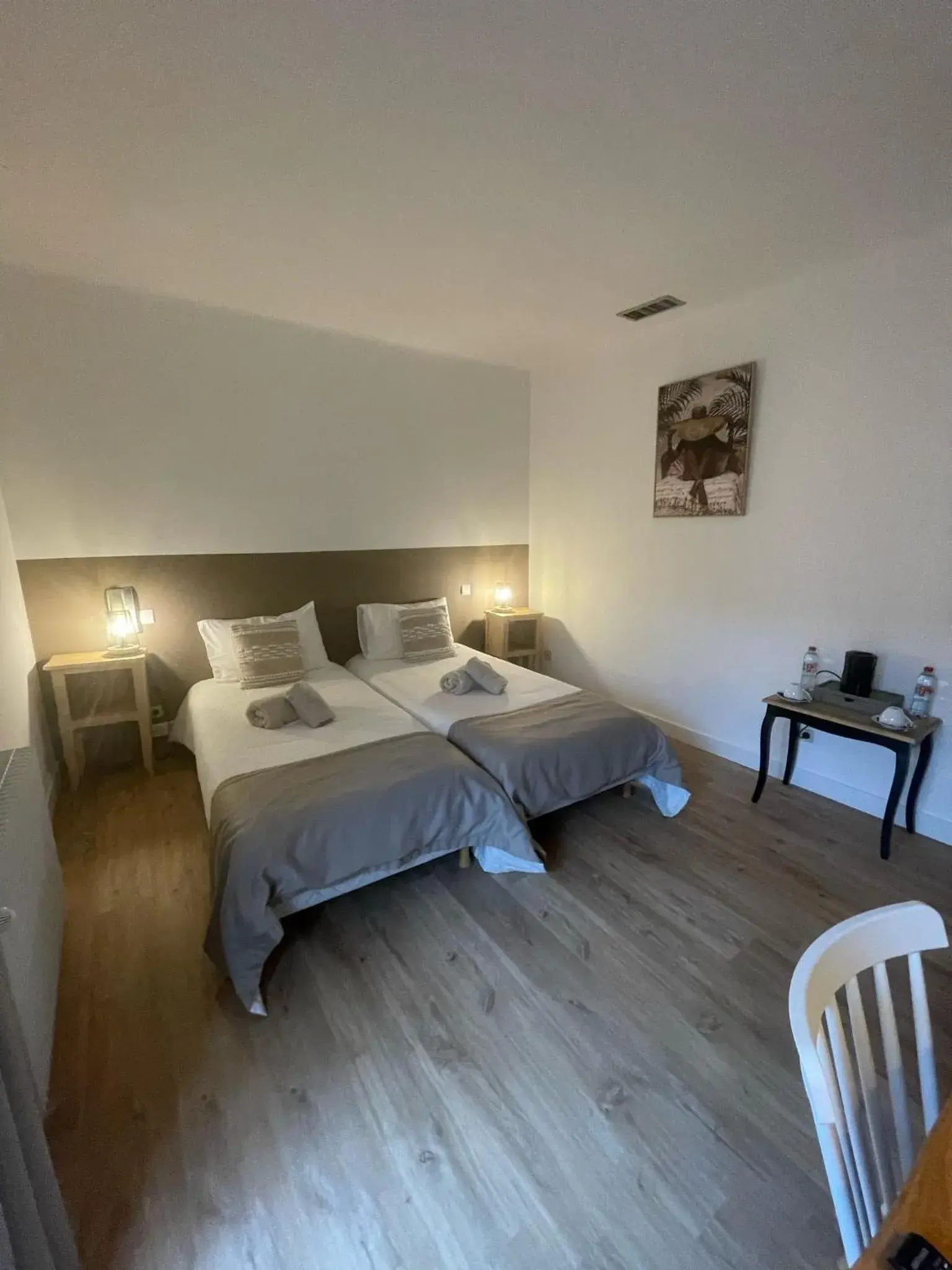 Twin Room - single occupancy in La Passiflore Twin Room - single occupancy in La Passiflore