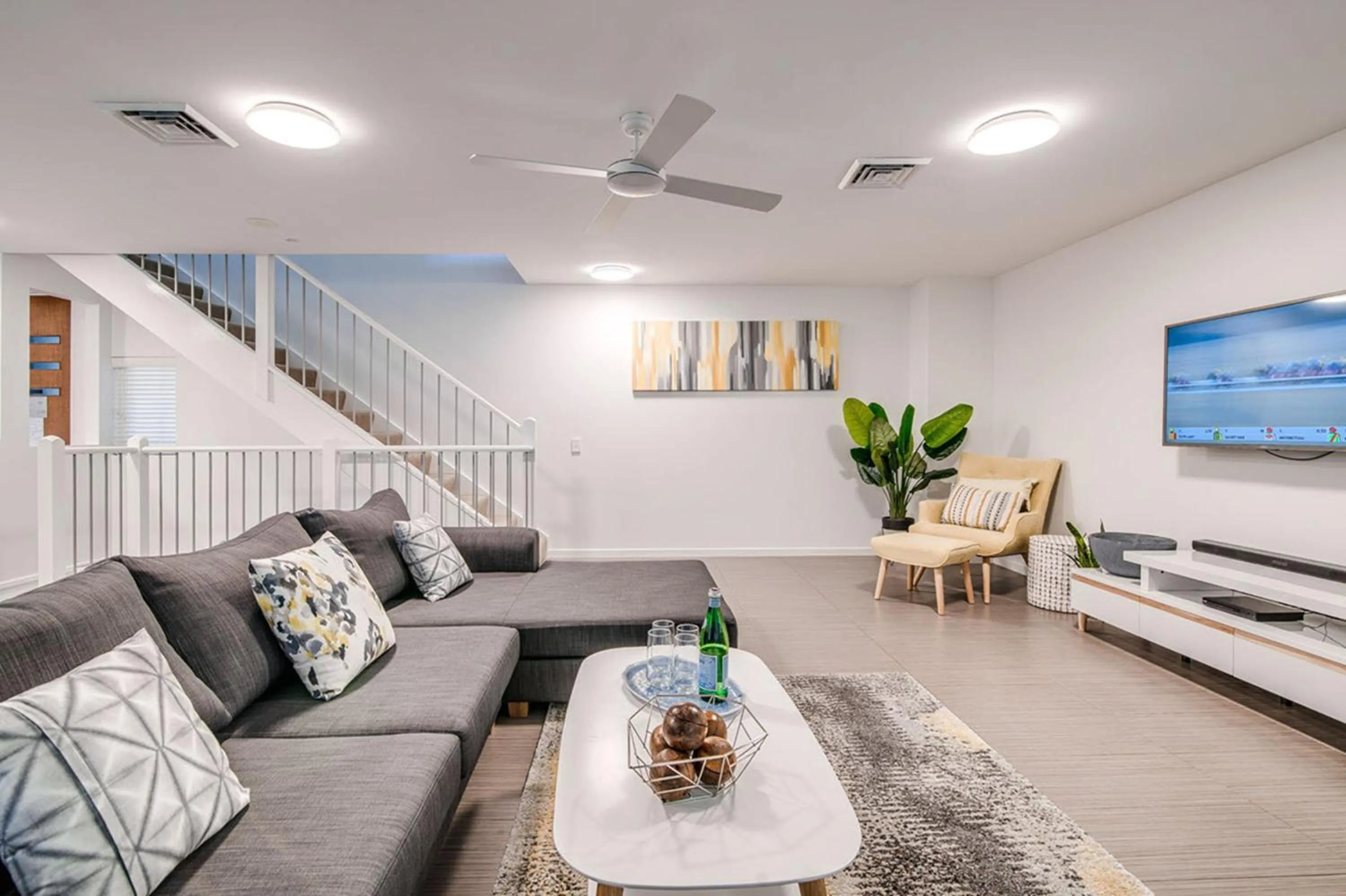 TV and multimedia in Coolum At The Beach