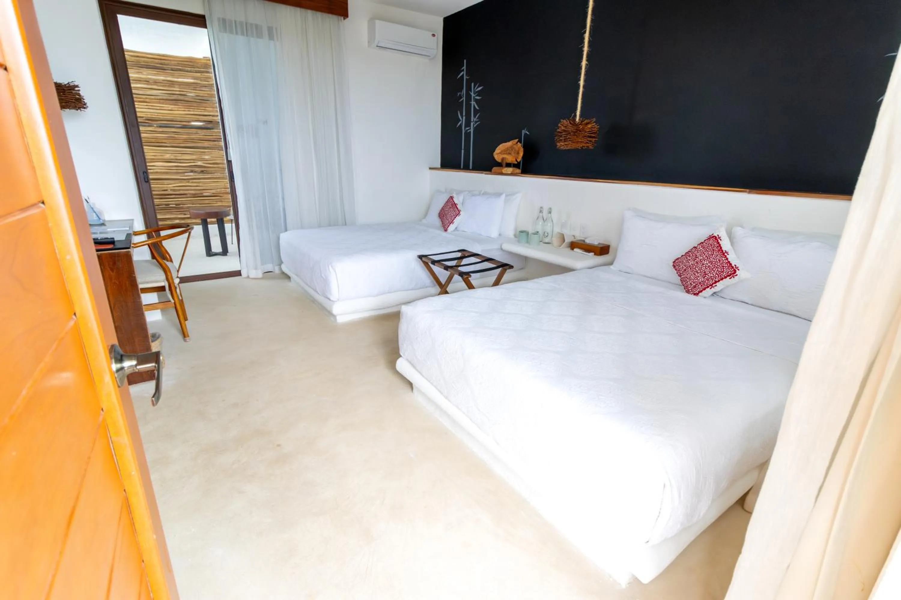 Bedroom, Bed in Hotel Casa HX - Adults Only
