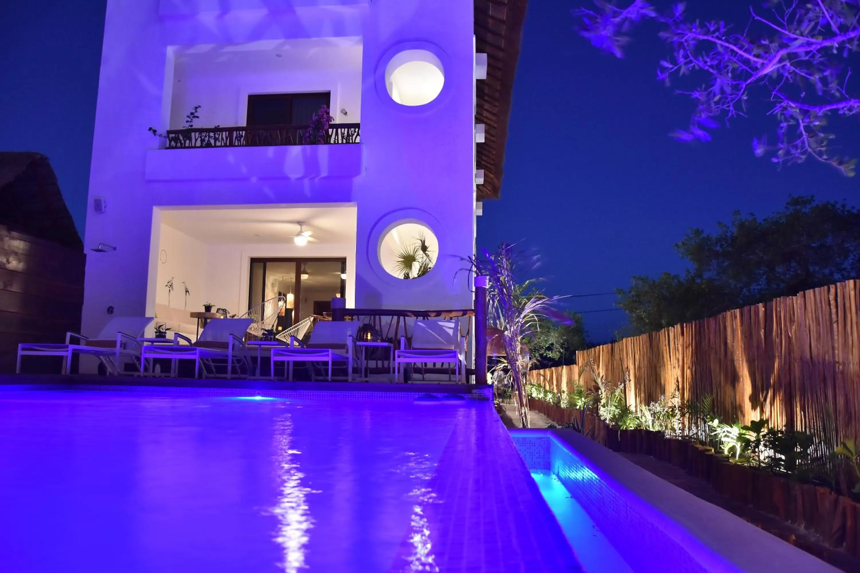 Swimming pool in Hotel Casa HX - Adults Only