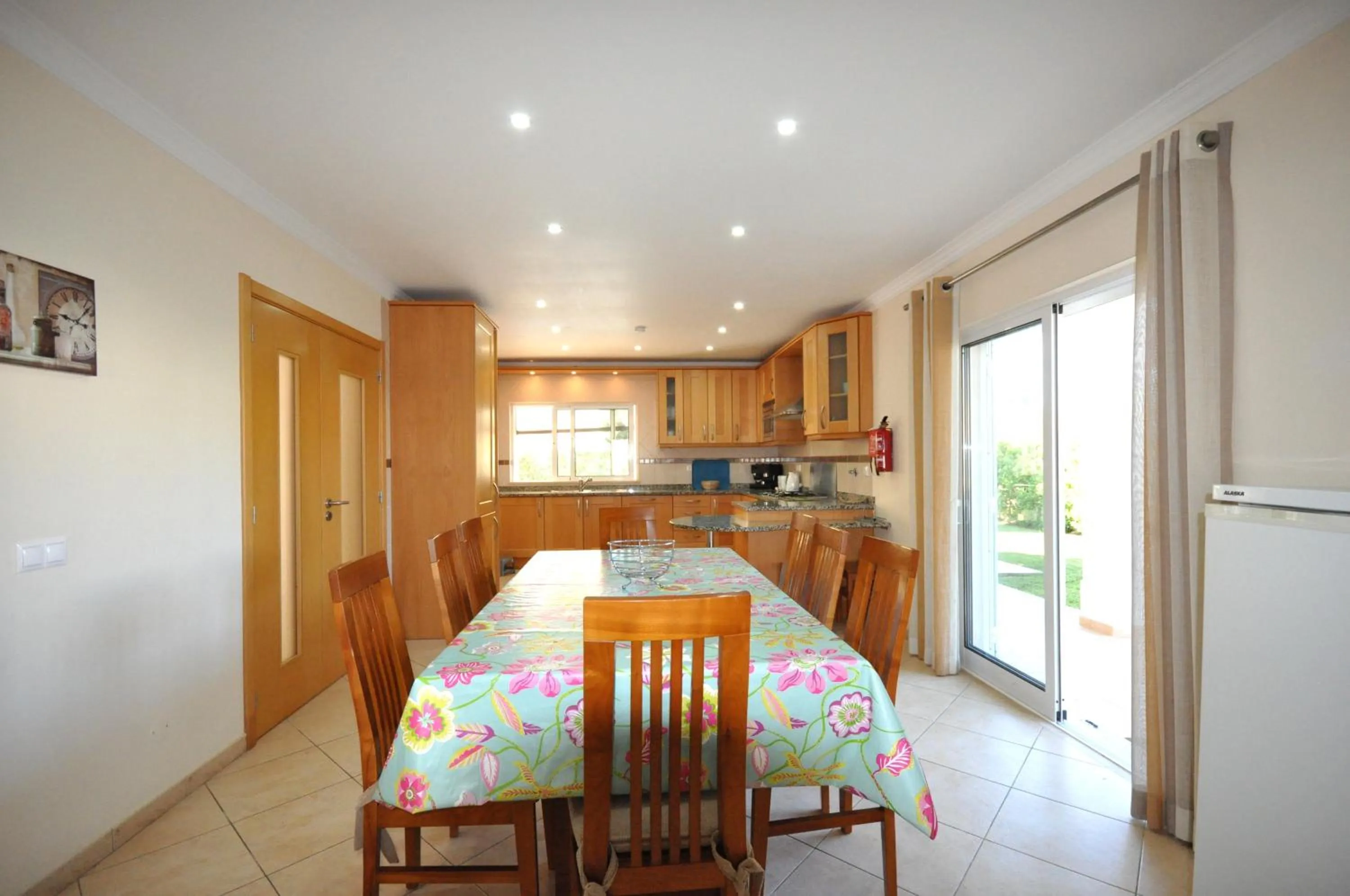 Restaurant/places to eat in Large 3 bedroom private pool villa in Vilasol Resort