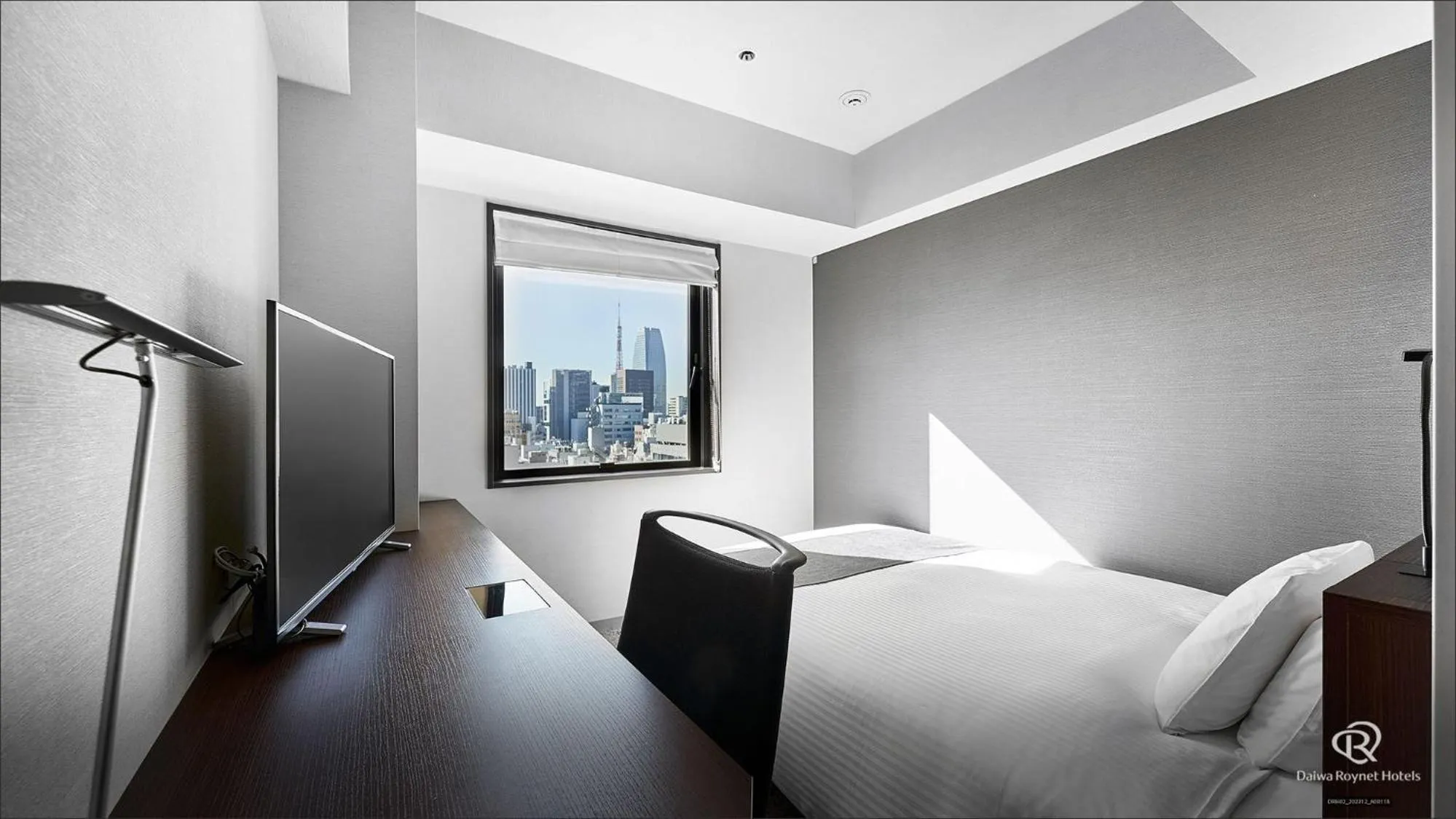 Bed in Daiwa Roynet Hotel Shimbashi