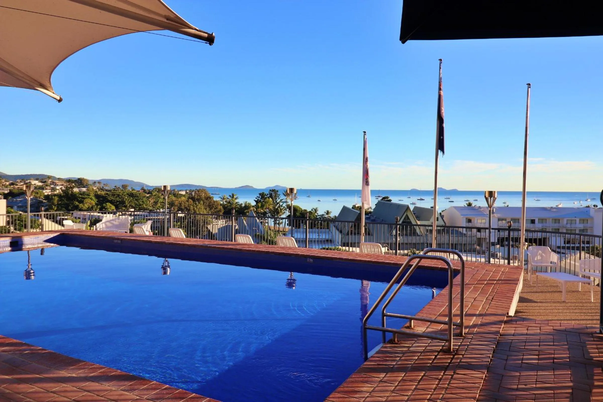 Day in Whitsunday Terraces Resort