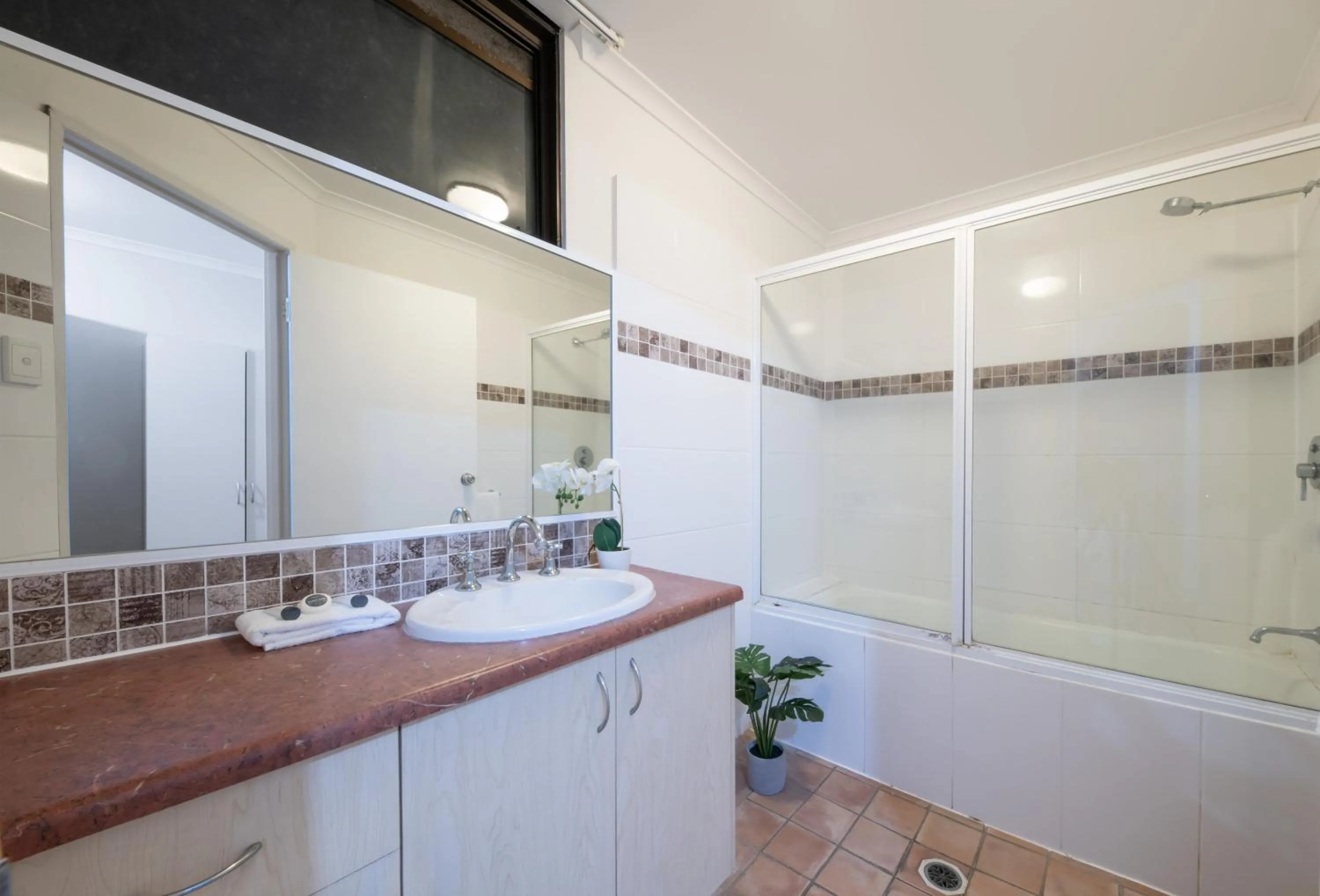 Shower in Whitsunday Terraces Resort