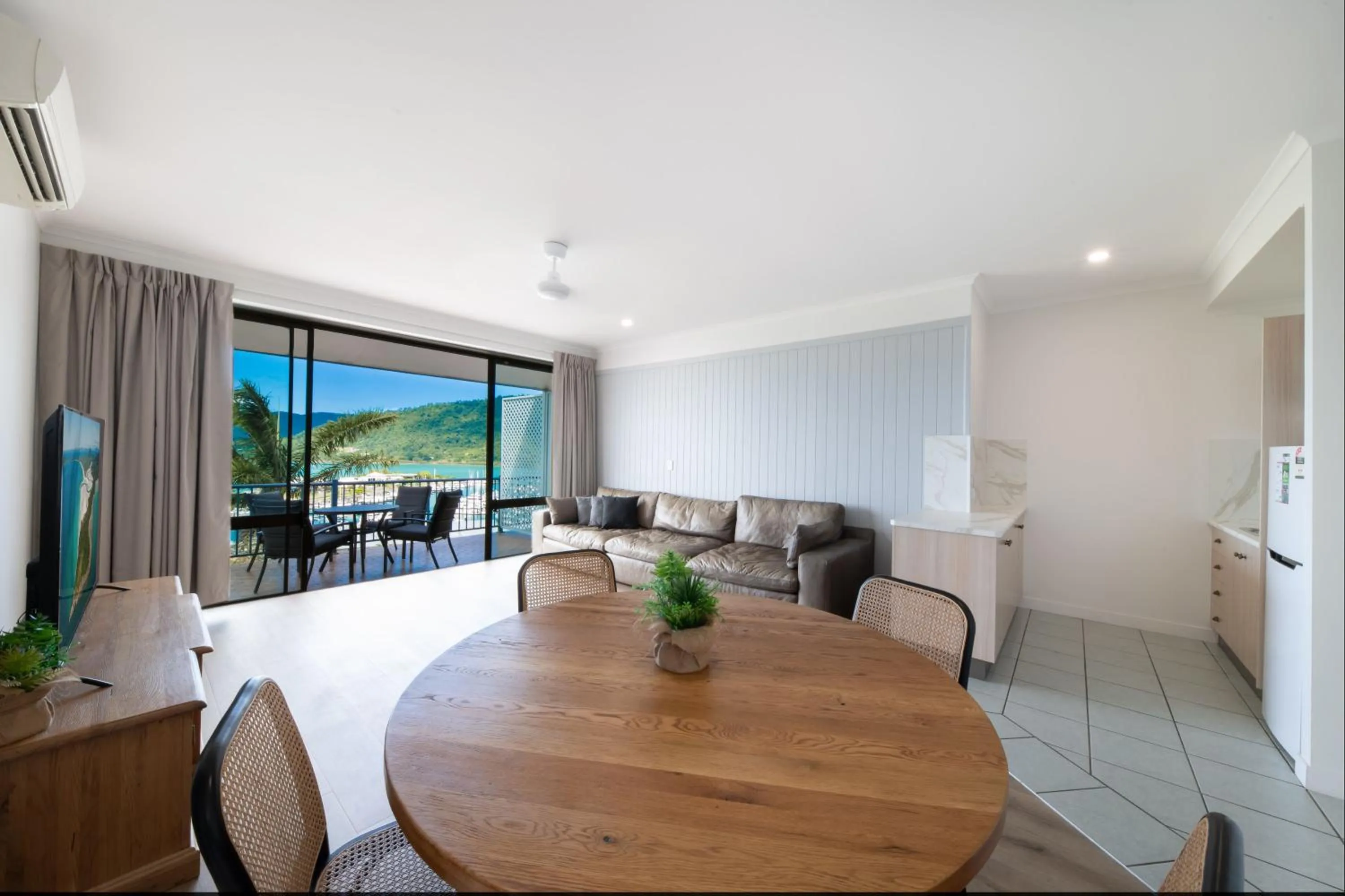 TV and multimedia in Whitsunday Terraces Resort