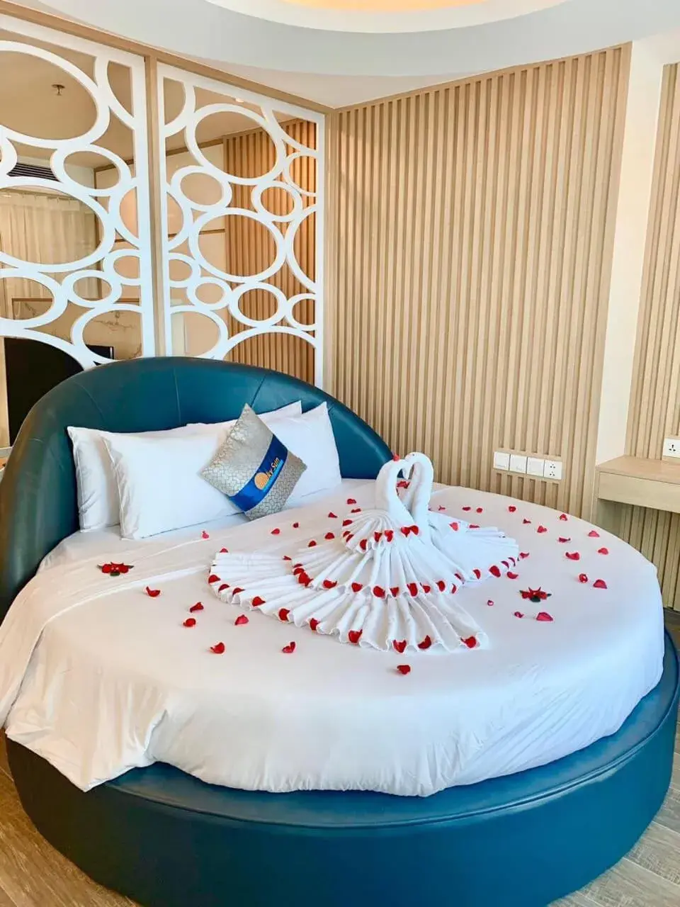 Suite with Sea View in Lucky Sun Hotel Nha Trang Beach Suite with Sea View in Lucky Sun Hotel Nha Trang Beach