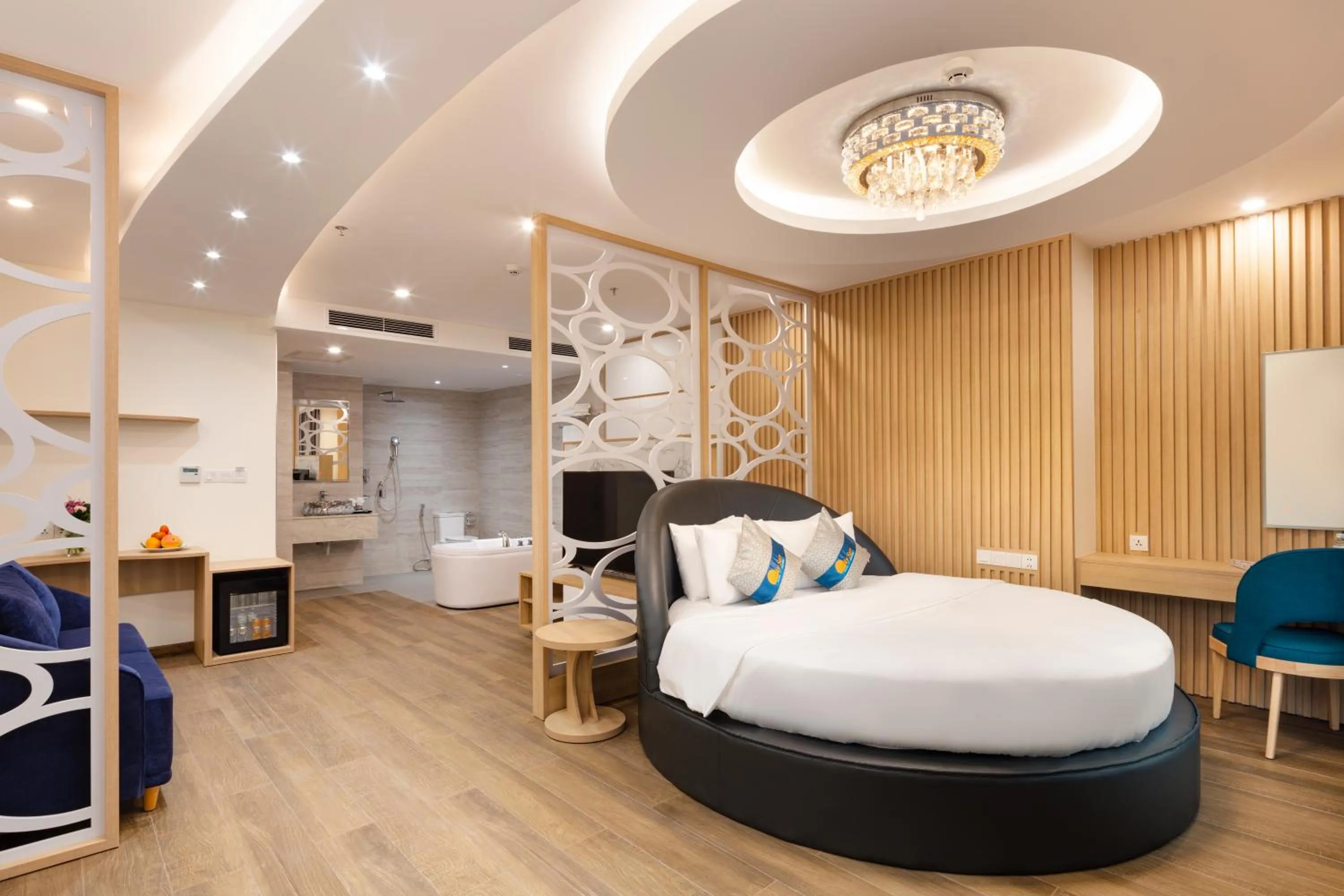 Photo of the whole room, Bed in Lucky Sun Hotel Nha Trang Beach