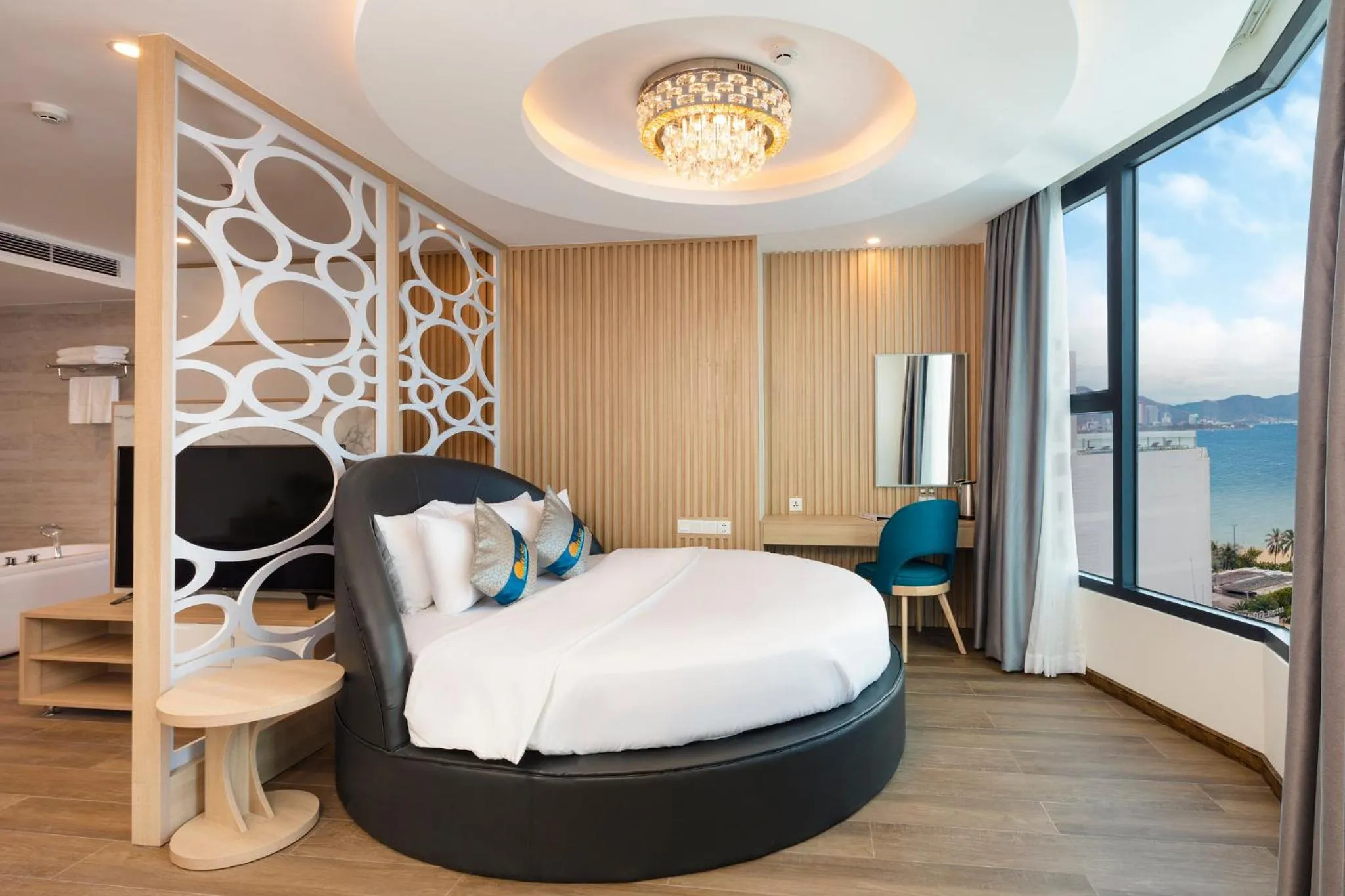 Bed in Lucky Sun Hotel Nha Trang Beach