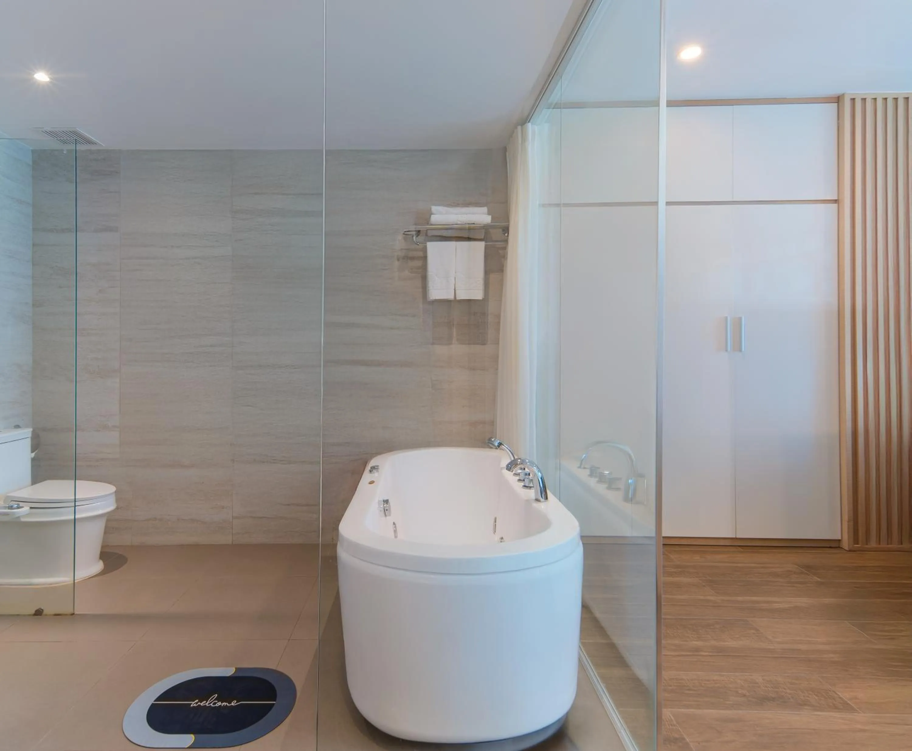 Shower in Lucky Sun Hotel Nha Trang Beach