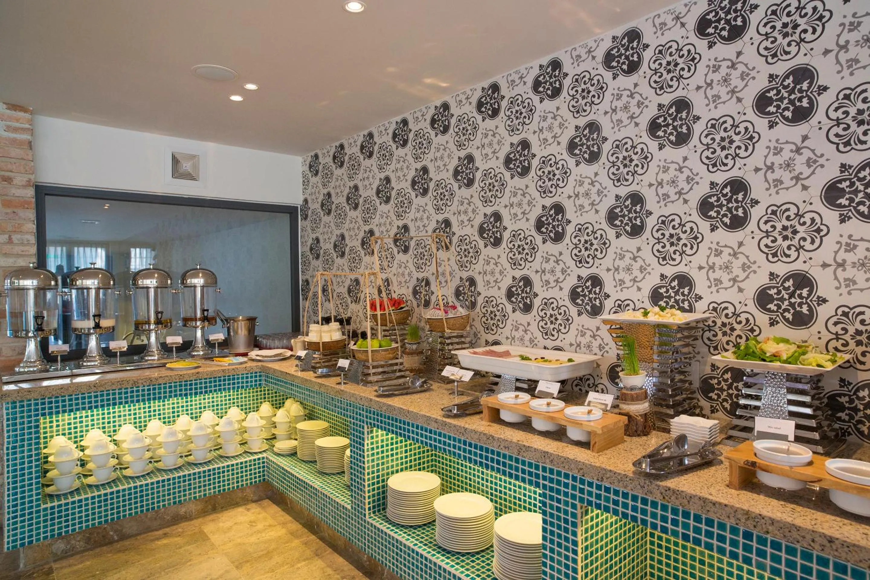 Restaurant/places to eat in Salmalia Boutique Hotel & Spa